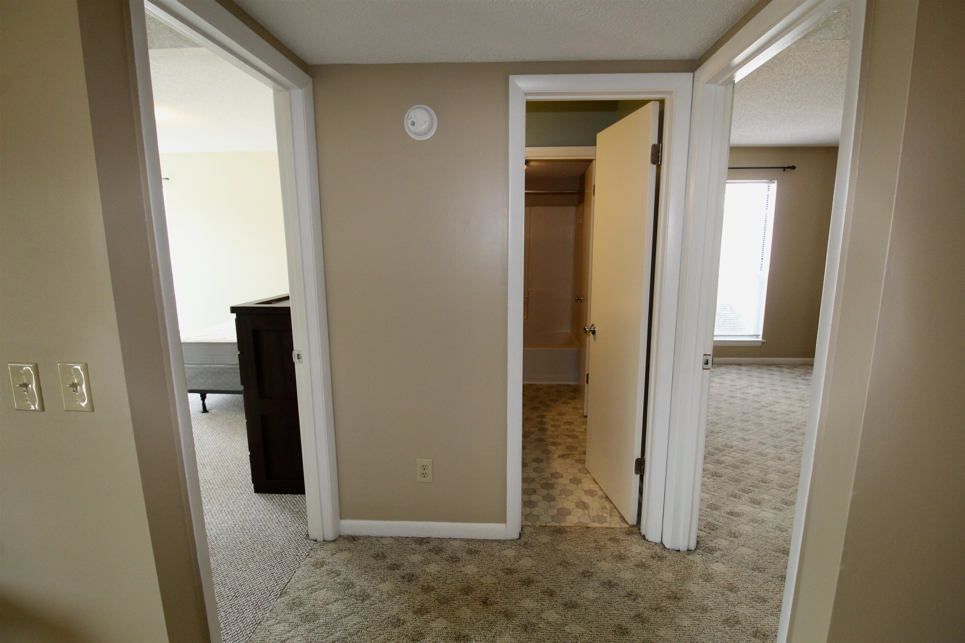 1372 HUNTERS RD, HARRISONBURG, Virginia 22801, 2 Bedrooms Bedrooms, ,1 BathroomBathrooms,Residential,Hunters Ridge Condos,1372 HUNTERS RD,679438 MLS # 679438 1372 HUNTERS RD, HARRISONBURG, Virginia 22801, 2 Bedrooms Bedrooms, ,1 BathroomBathrooms,Residential,Hunters Ridge Condos,1372 HUNTERS RD,679438 MLS # 679438