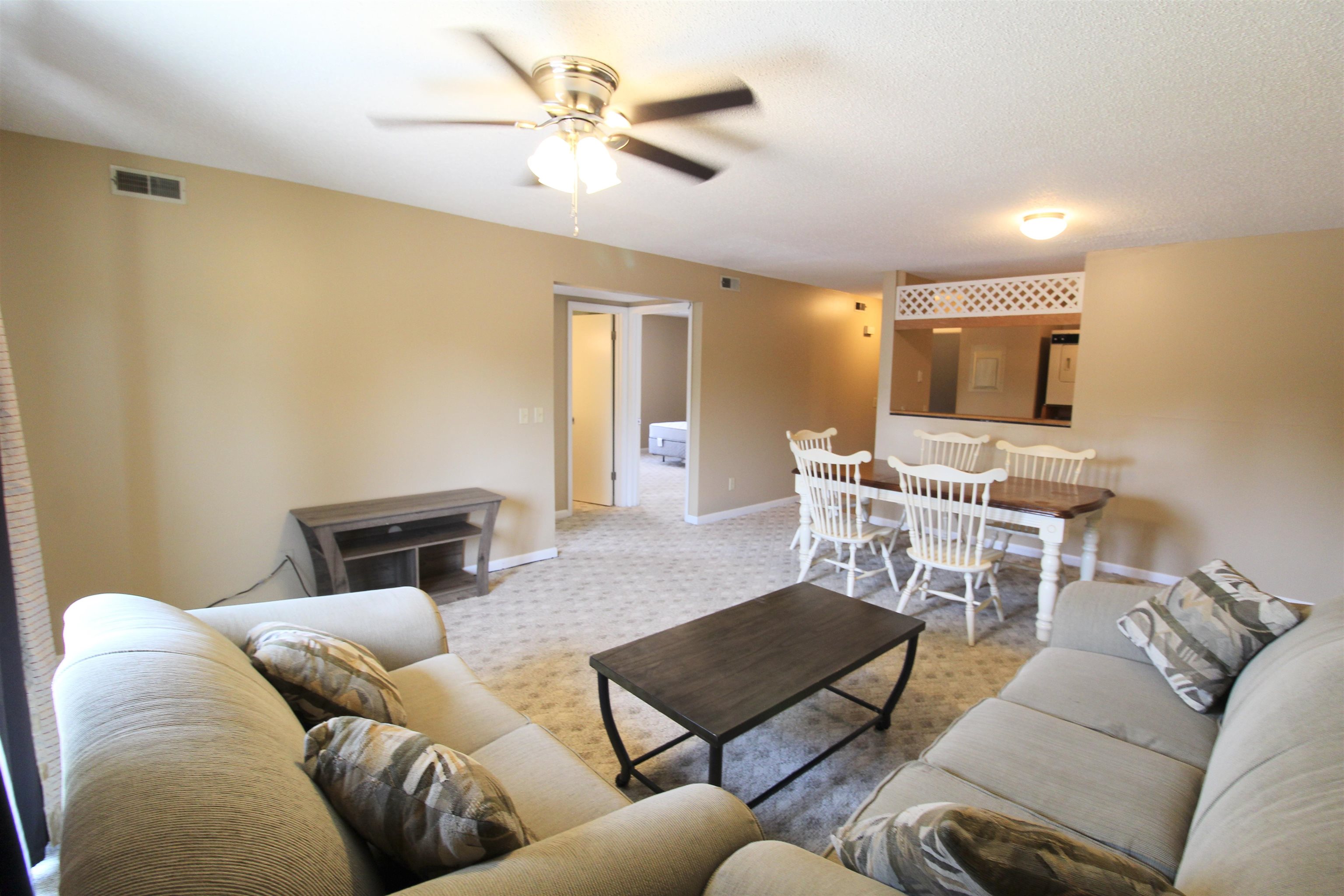 1372 HUNTERS RD, HARRISONBURG, Virginia 22801, 2 Bedrooms Bedrooms, ,1 BathroomBathrooms,Residential,Hunters Ridge Condos,1372 HUNTERS RD,679438 MLS # 679438 1372 HUNTERS RD, HARRISONBURG, Virginia 22801, 2 Bedrooms Bedrooms, ,1 BathroomBathrooms,Residential,Hunters Ridge Condos,1372 HUNTERS RD,679438 MLS # 679438