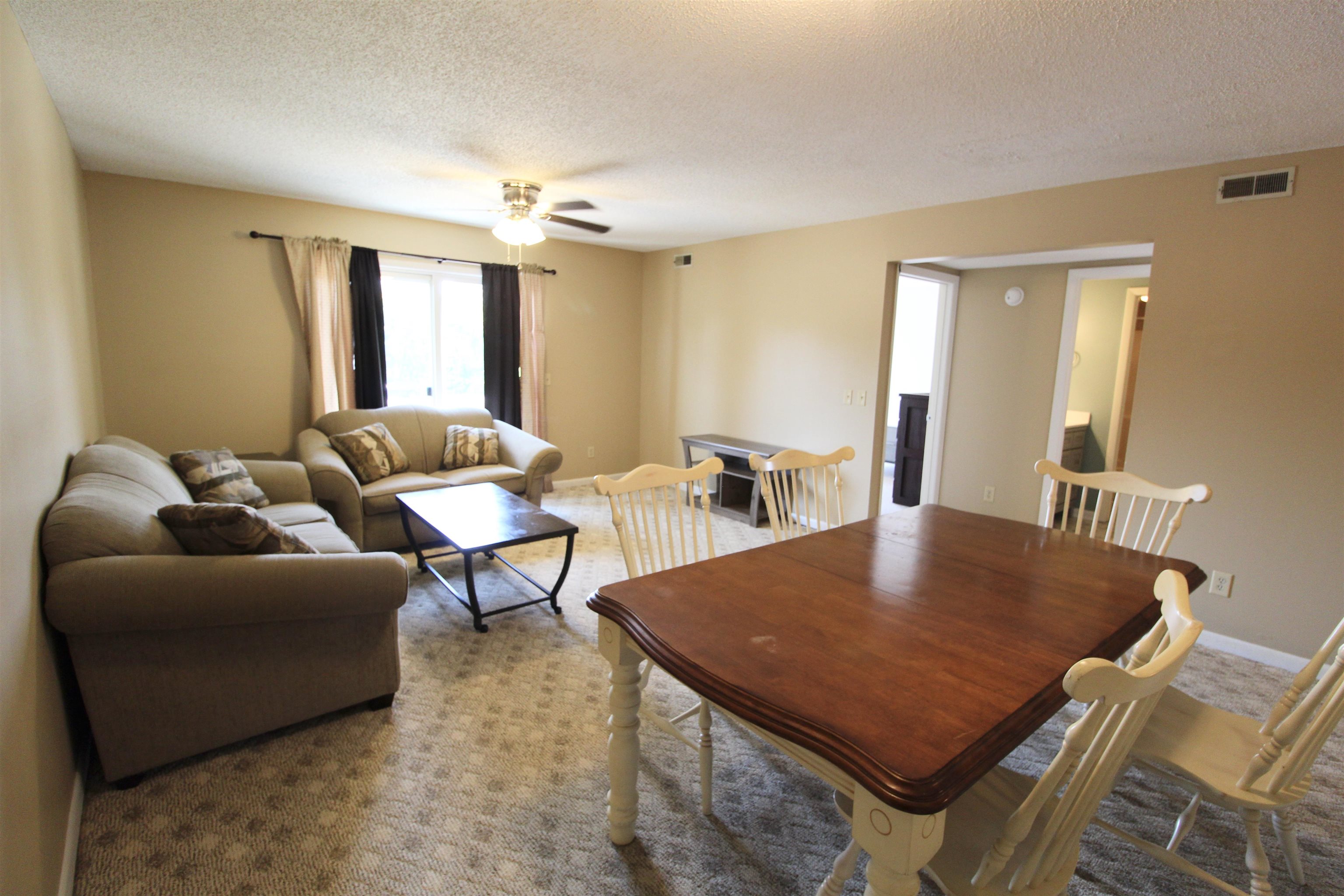 1372 HUNTERS RD, HARRISONBURG, Virginia 22801, 2 Bedrooms Bedrooms, ,1 BathroomBathrooms,Residential,Hunters Ridge Condos,1372 HUNTERS RD,679438 MLS # 679438 1372 HUNTERS RD, HARRISONBURG, Virginia 22801, 2 Bedrooms Bedrooms, ,1 BathroomBathrooms,Residential,Hunters Ridge Condos,1372 HUNTERS RD,679438 MLS # 679438