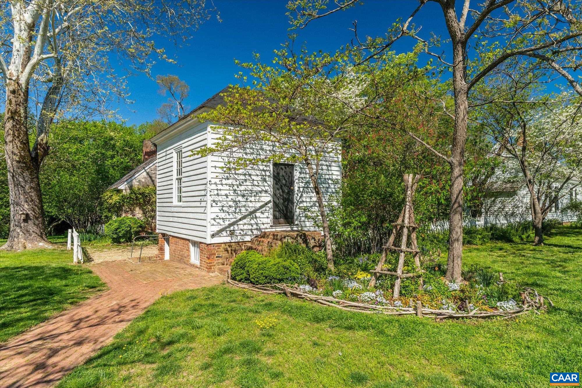 12601 RIVER RD, RICHMOND, Virginia 23238, 5 Bedrooms Bedrooms, ,3 BathroomsBathrooms,Residential,Tuckahoe,12601 RIVER RD,679439 MLS # 679439 12601 RIVER RD, RICHMOND, Virginia 23238, 5 Bedrooms Bedrooms, ,3 BathroomsBathrooms,Residential,Tuckahoe,12601 RIVER RD,679439 MLS # 679439
