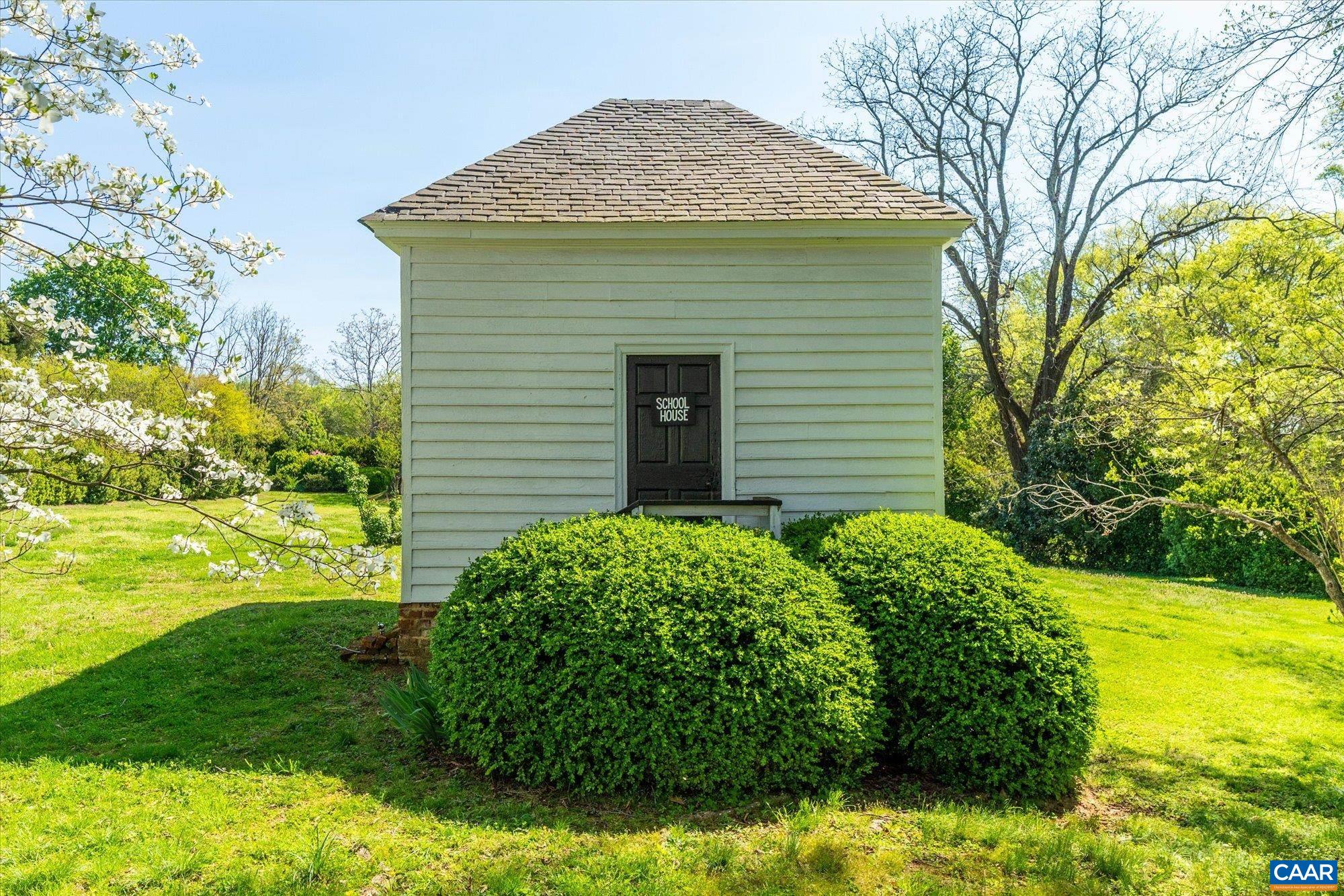 12601 RIVER RD, RICHMOND, Virginia 23238, 5 Bedrooms Bedrooms, ,3 BathroomsBathrooms,Residential,Tuckahoe,12601 RIVER RD,679439 MLS # 679439 12601 RIVER RD, RICHMOND, Virginia 23238, 5 Bedrooms Bedrooms, ,3 BathroomsBathrooms,Residential,Tuckahoe,12601 RIVER RD,679439 MLS # 679439
