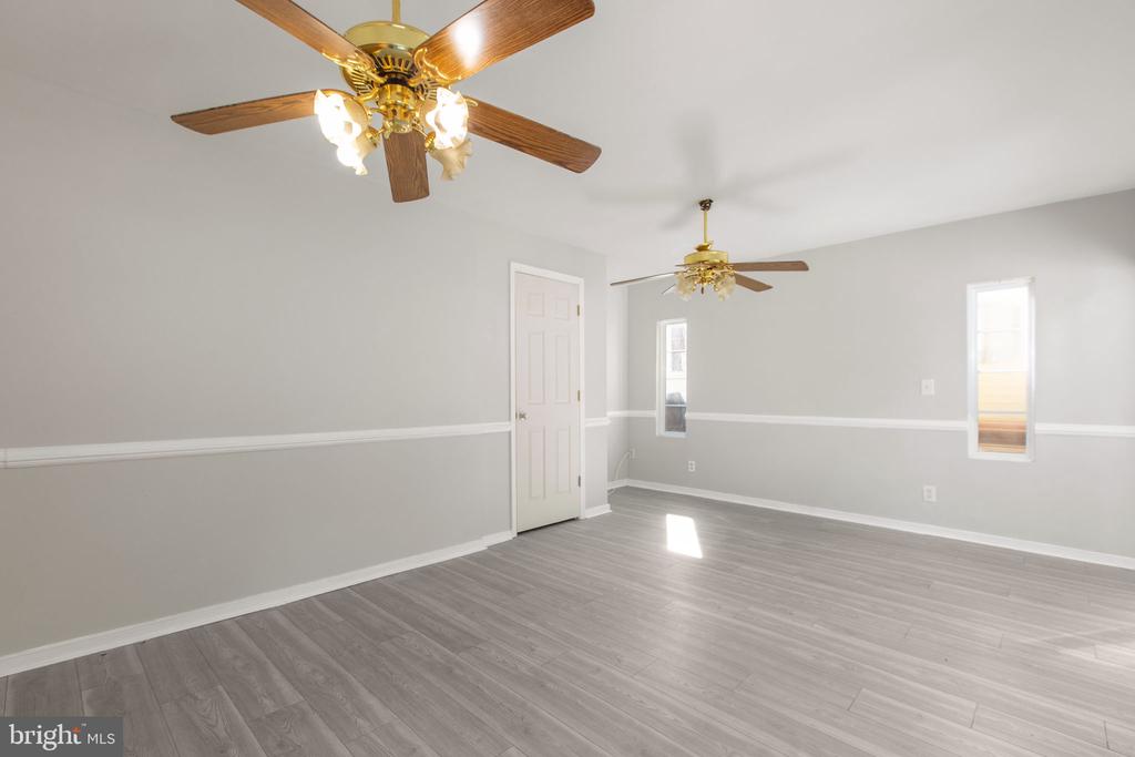 117 HILL ST, FREDERICKSBURG, Virginia 22408, 4 Bedrooms Bedrooms, ,2 BathroomsBathrooms,Residential,117 HILL ST,VASP2042604 MLS # VASP2042604