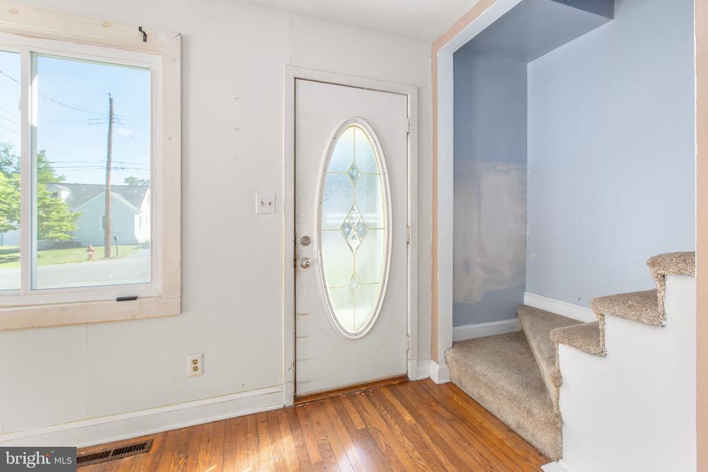 117 HILL ST, FREDERICKSBURG, Virginia 22408, 4 Bedrooms Bedrooms, ,2 BathroomsBathrooms,Residential,117 HILL ST,VASP2042604 MLS # VASP2042604