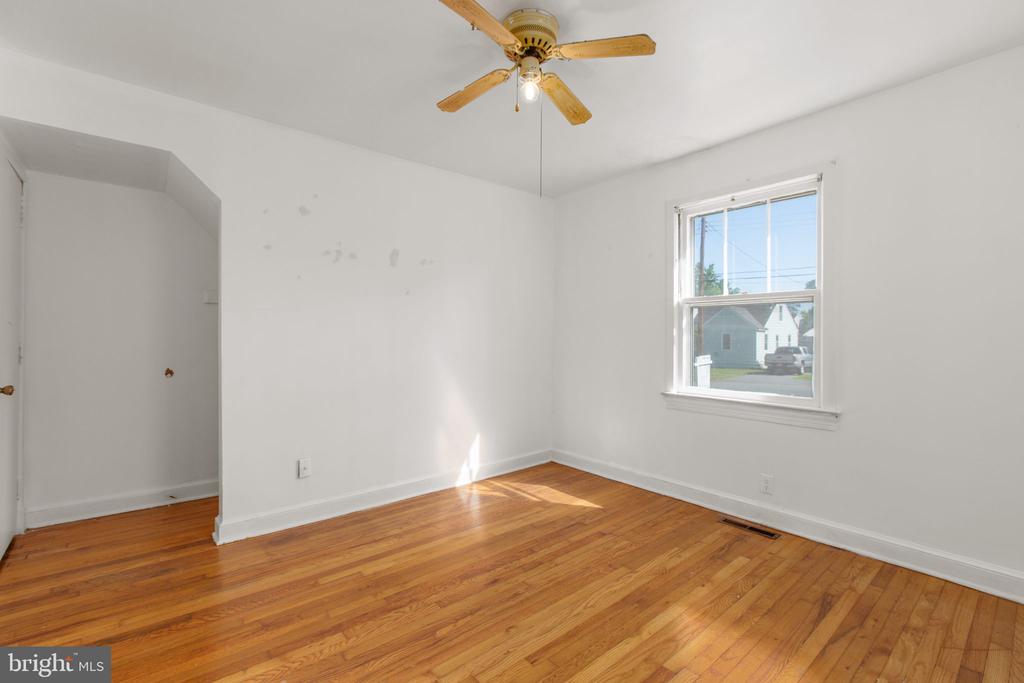 117 HILL ST, FREDERICKSBURG, Virginia 22408, 4 Bedrooms Bedrooms, ,2 BathroomsBathrooms,Residential,117 HILL ST,VASP2042604 MLS # VASP2042604
