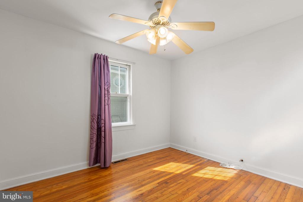117 HILL ST, FREDERICKSBURG, Virginia 22408, 4 Bedrooms Bedrooms, ,2 BathroomsBathrooms,Residential,117 HILL ST,VASP2042604 MLS # VASP2042604
