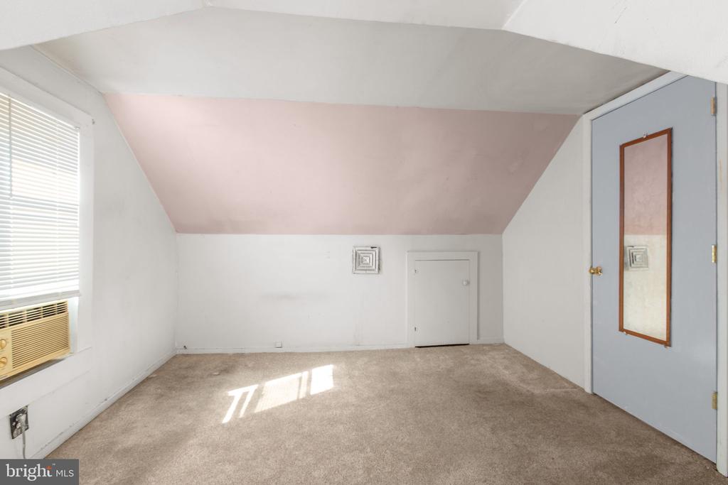 117 HILL ST, FREDERICKSBURG, Virginia 22408, 4 Bedrooms Bedrooms, ,2 BathroomsBathrooms,Residential,117 HILL ST,VASP2042604 MLS # VASP2042604
