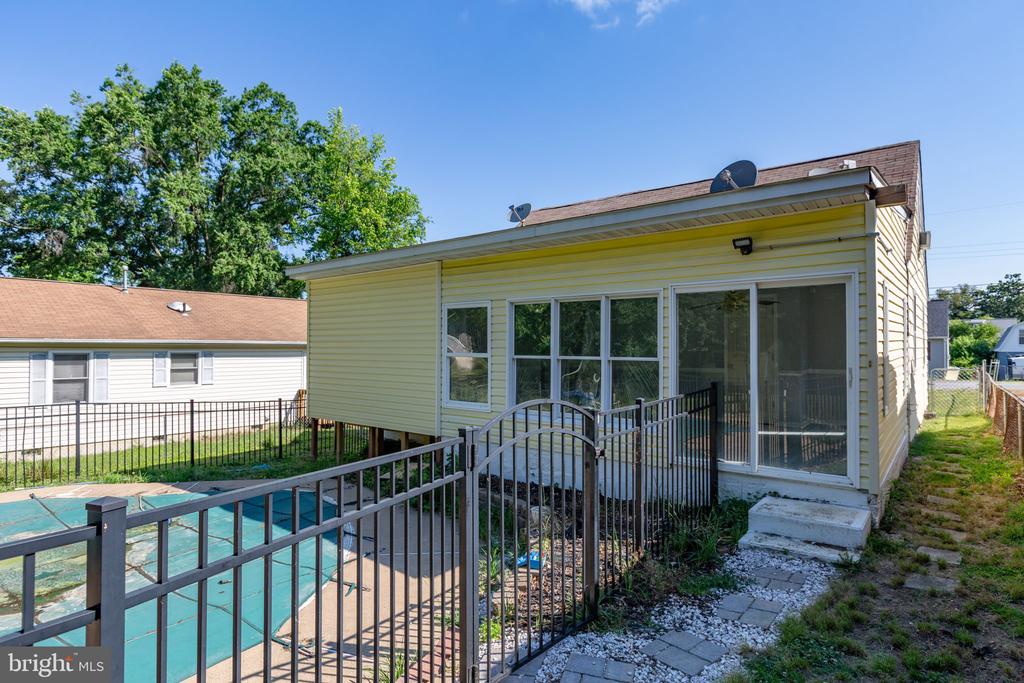 117 HILL ST, FREDERICKSBURG, Virginia 22408, 4 Bedrooms Bedrooms, ,2 BathroomsBathrooms,Residential,117 HILL ST,VASP2042604 MLS # VASP2042604