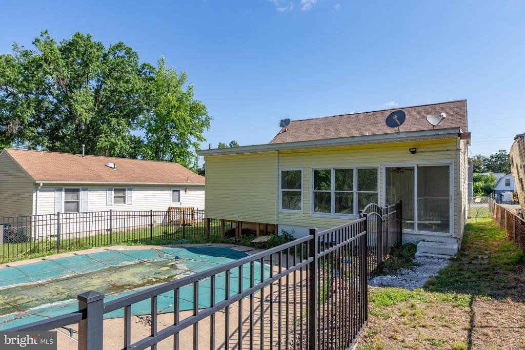 117 HILL ST, FREDERICKSBURG, Virginia 22408, 4 Bedrooms Bedrooms, ,2 BathroomsBathrooms,Residential,117 HILL ST,VASP2042604 MLS # VASP2042604