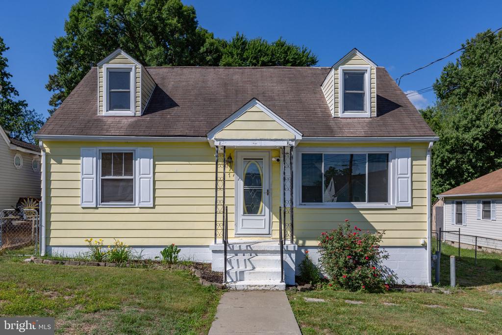 117 HILL ST, FREDERICKSBURG, Virginia 22408, 4 Bedrooms Bedrooms, ,2 BathroomsBathrooms,Residential,117 HILL ST,VASP2042604 MLS # VASP2042604