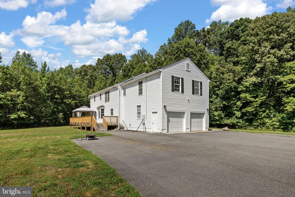 524 BLUEBERRY LN, LOUISA, Virginia 23093, 4 Bedrooms Bedrooms, ,3 BathroomsBathrooms,Residential,524 BLUEBERRY LN,VALA2010076 MLS # VALA2010076 524 BLUEBERRY LN, LOUISA, Virginia 23093, 4 Bedrooms Bedrooms, ,3 BathroomsBathrooms,Residential,524 BLUEBERRY LN,VALA2010076 MLS # VALA2010076