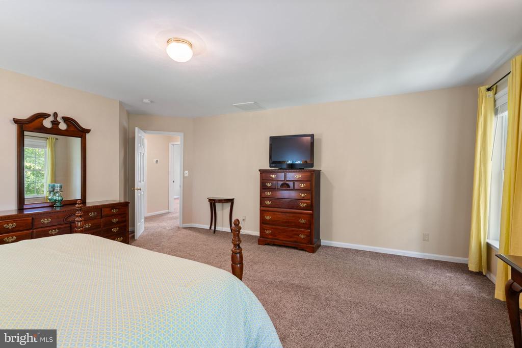 11125 BLUE HERRON CIR, SPOTSYLVANIA, Virginia 22553, 5 Bedrooms Bedrooms, ,3 BathroomsBathrooms,Residential,11125 BLUE HERRON CIR,VASP2043616 MLS # VASP2043616 11125 BLUE HERRON CIR, SPOTSYLVANIA, Virginia 22553, 5 Bedrooms Bedrooms, ,3 BathroomsBathrooms,Residential,11125 BLUE HERRON CIR,VASP2043616 MLS # VASP2043616