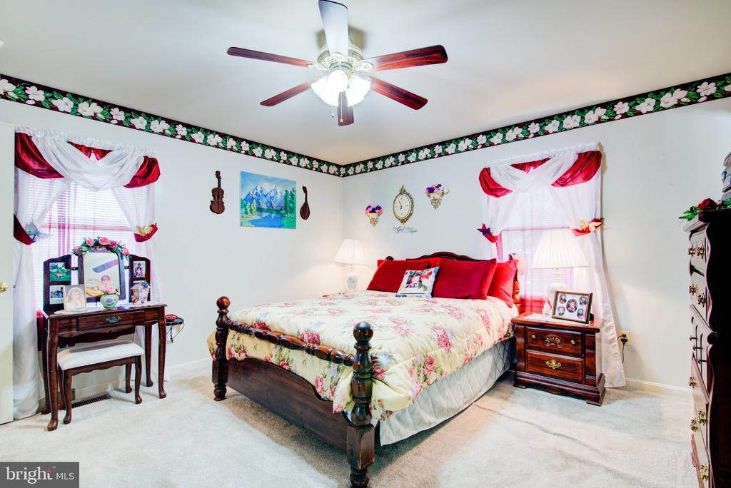 11747 BATTLE RIDGE DR, REMINGTON, Virginia 22734, 3 Bedrooms Bedrooms, ,2 BathroomsBathrooms,Residential,11747 BATTLE RIDGE DR,VAFQ2023002 MLS # VAFQ2023002 11747 BATTLE RIDGE DR, REMINGTON, Virginia 22734, 3 Bedrooms Bedrooms, ,2 BathroomsBathrooms,Residential,11747 BATTLE RIDGE DR,VAFQ2023002 MLS # VAFQ2023002