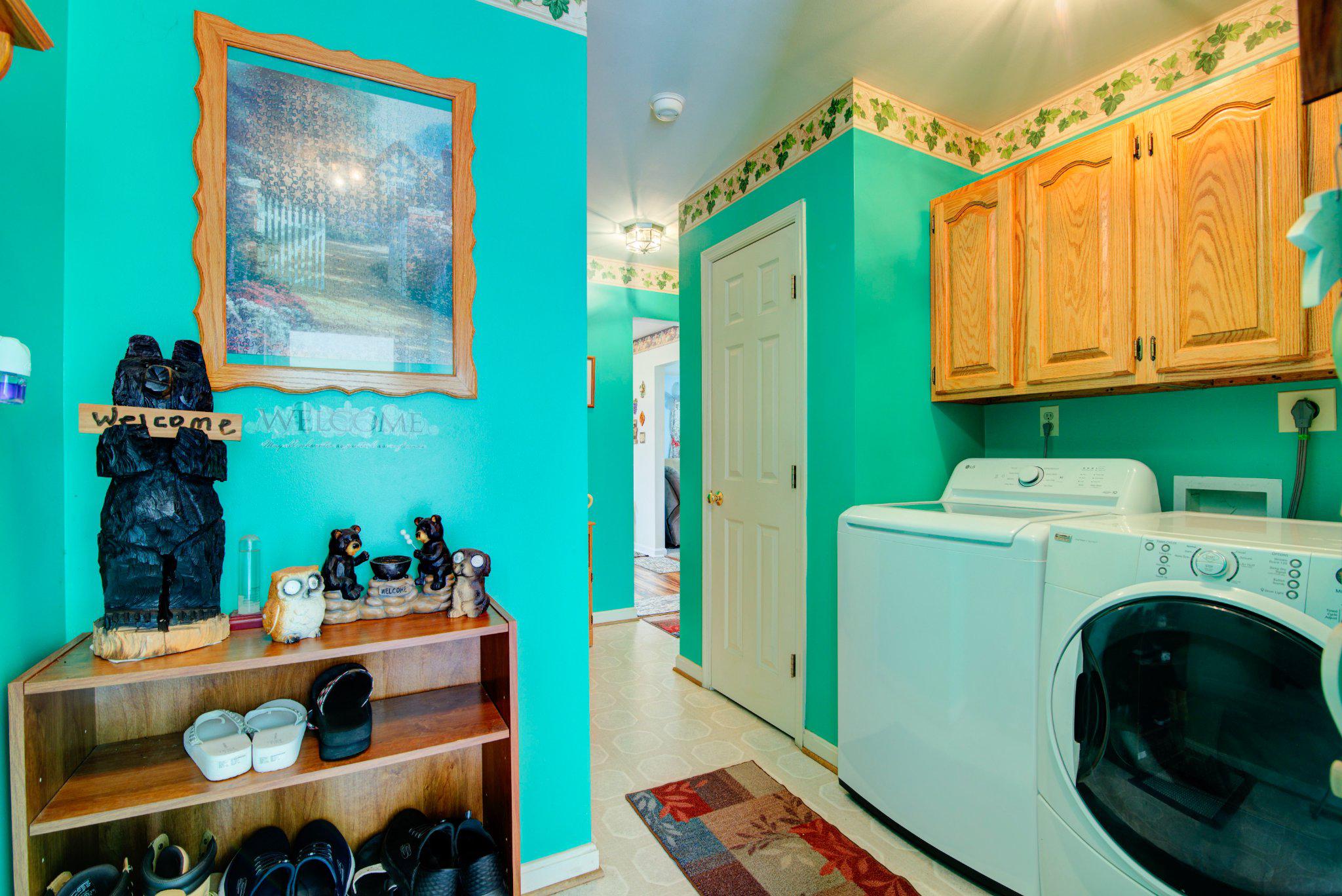 11747 BATTLE RIDGE DR, REMINGTON, Virginia 22734, 3 Bedrooms Bedrooms, ,2 BathroomsBathrooms,Residential,11747 BATTLE RIDGE DR,VAFQ2023002 MLS # VAFQ2023002 11747 BATTLE RIDGE DR, REMINGTON, Virginia 22734, 3 Bedrooms Bedrooms, ,2 BathroomsBathrooms,Residential,11747 BATTLE RIDGE DR,VAFQ2023002 MLS # VAFQ2023002