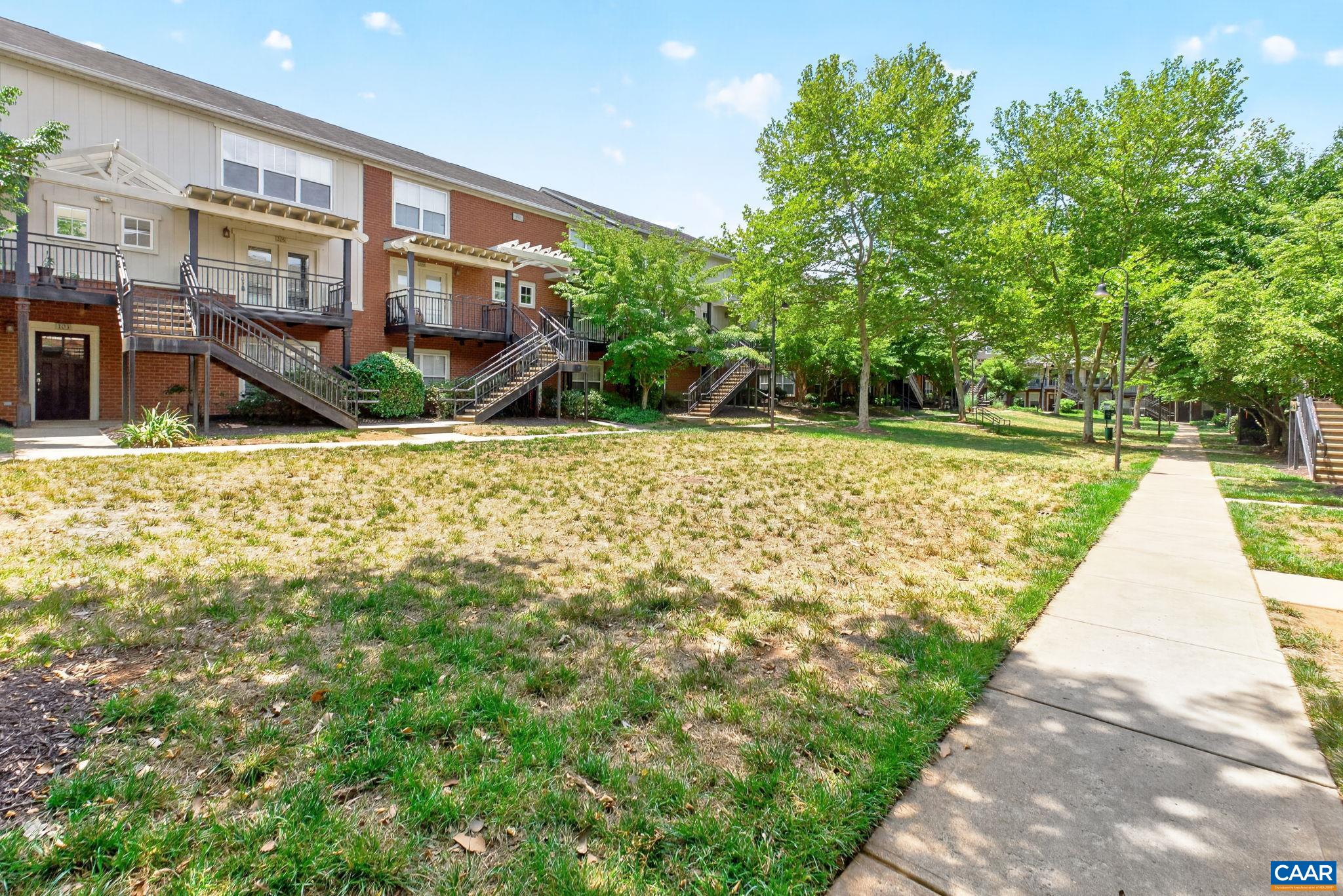 1915 BEECHCREST CT, CHARLOTTESVILLE, Virginia 22903, 3 Bedrooms Bedrooms, ,3 BathroomsBathrooms,Residential,1915 BEECHCREST CT,679423 MLS # 679423