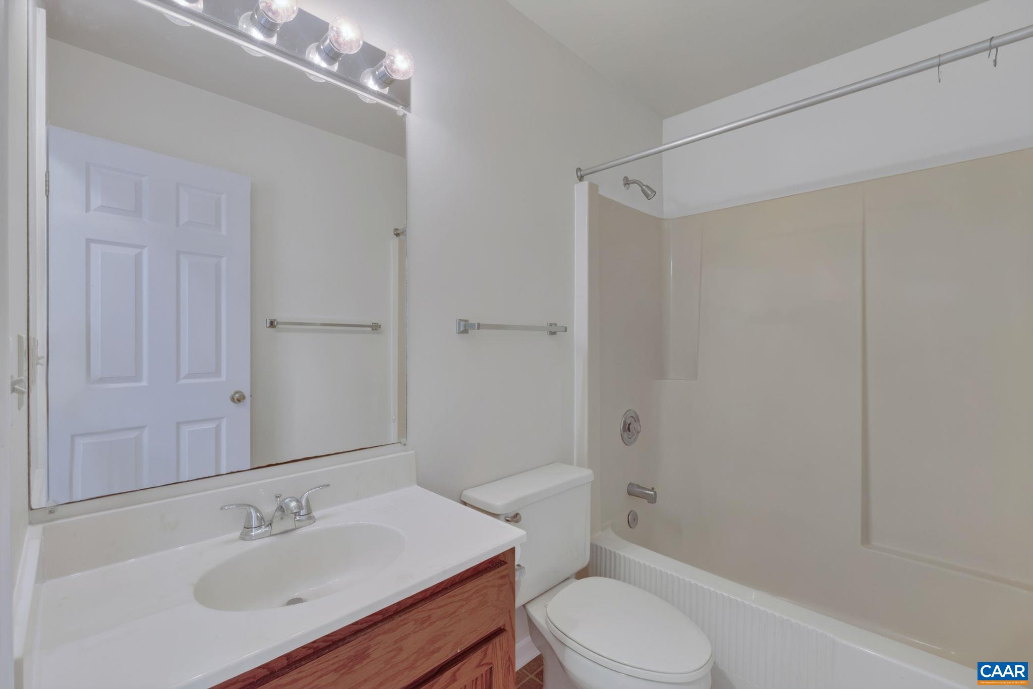 7124 ALBEVANNA SPRING RD, SCOTTSVILLE, Virginia 24590, 3 Bedrooms Bedrooms, ,2 BathroomsBathrooms,Residential,Marshall House,7124 ALBEVANNA SPRING RD,679441 MLS # 679441 7124 ALBEVANNA SPRING RD, SCOTTSVILLE, Virginia 24590, 3 Bedrooms Bedrooms, ,2 BathroomsBathrooms,Residential,Marshall House,7124 ALBEVANNA SPRING RD,679441 MLS # 679441