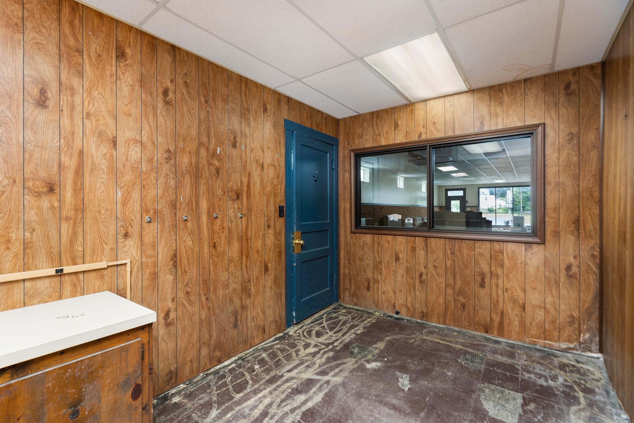 820 N AUGUSTA ST, STAUNTON, Virginia 24401, ,Commercial,820 N AUGUSTA ST,679467 MLS # 679467 820 N AUGUSTA ST, STAUNTON, Virginia 24401, ,Commercial,820 N AUGUSTA ST,679467 MLS # 679467