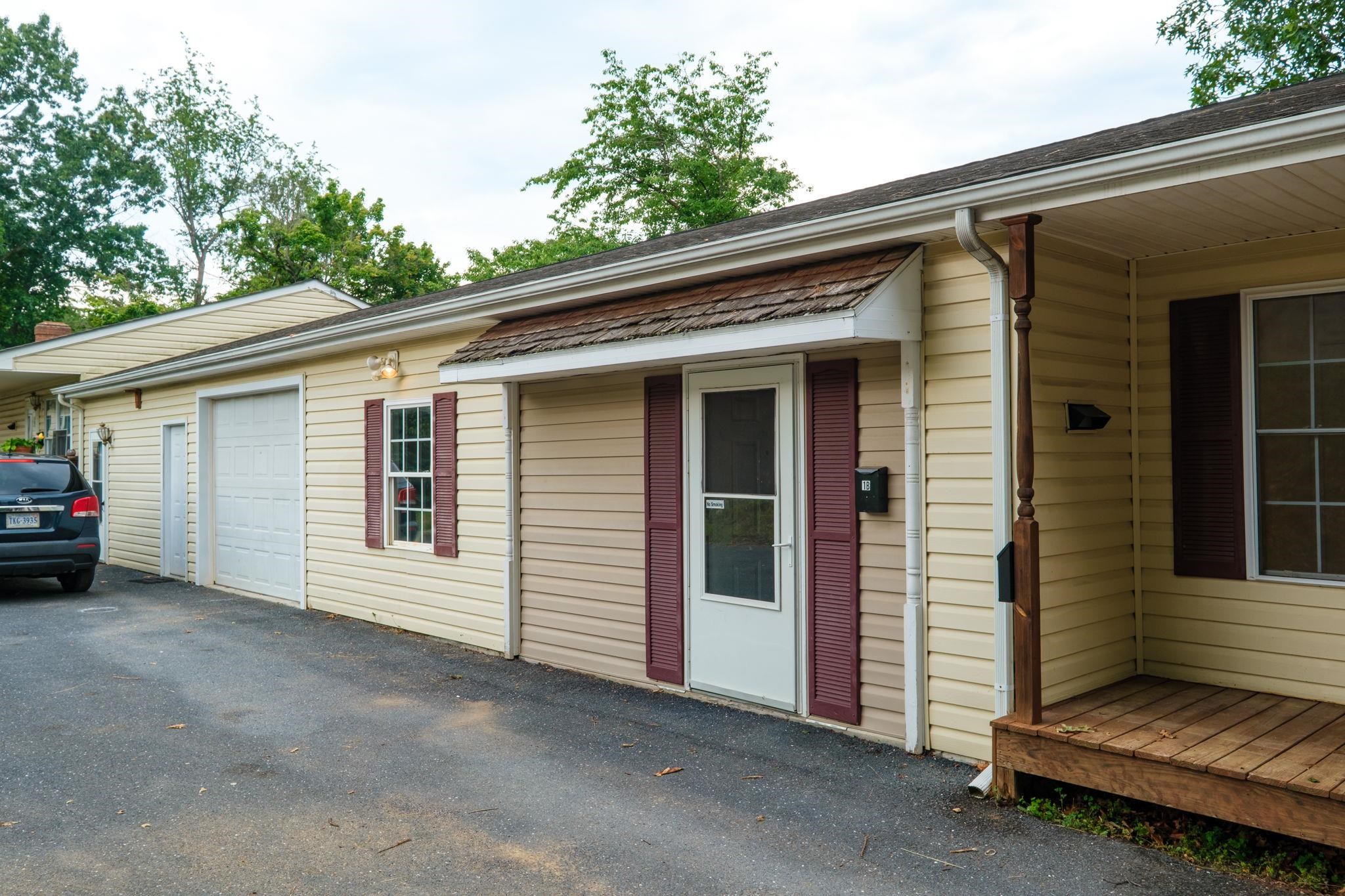 45 MORRIS MILL RD, STAUNTON, Virginia 24401, ,Residential,45 MORRIS MILL RD,679452 MLS # 679452