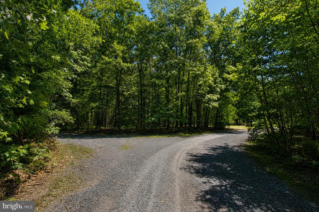 4319 HADAMAR RD, SPOTSYLVANIA, Virginia 22551, 5 Bedrooms Bedrooms, ,3 BathroomsBathrooms,Residential,4319 HADAMAR RD,VASP2042564 MLS # VASP2042564
