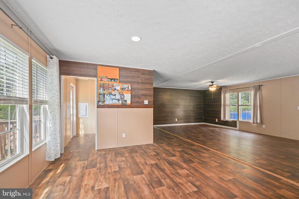 8275 GRANITE SPRINGS RD, SPOTSYLVANIA, Virginia 22551, 3 Bedrooms Bedrooms, ,2 BathroomsBathrooms,Residential,8275 GRANITE SPRINGS RD,VASP2043818 MLS # VASP2043818 8275 GRANITE SPRINGS RD, SPOTSYLVANIA, Virginia 22551, 3 Bedrooms Bedrooms, ,2 BathroomsBathrooms,Residential,8275 GRANITE SPRINGS RD,VASP2043818 MLS # VASP2043818