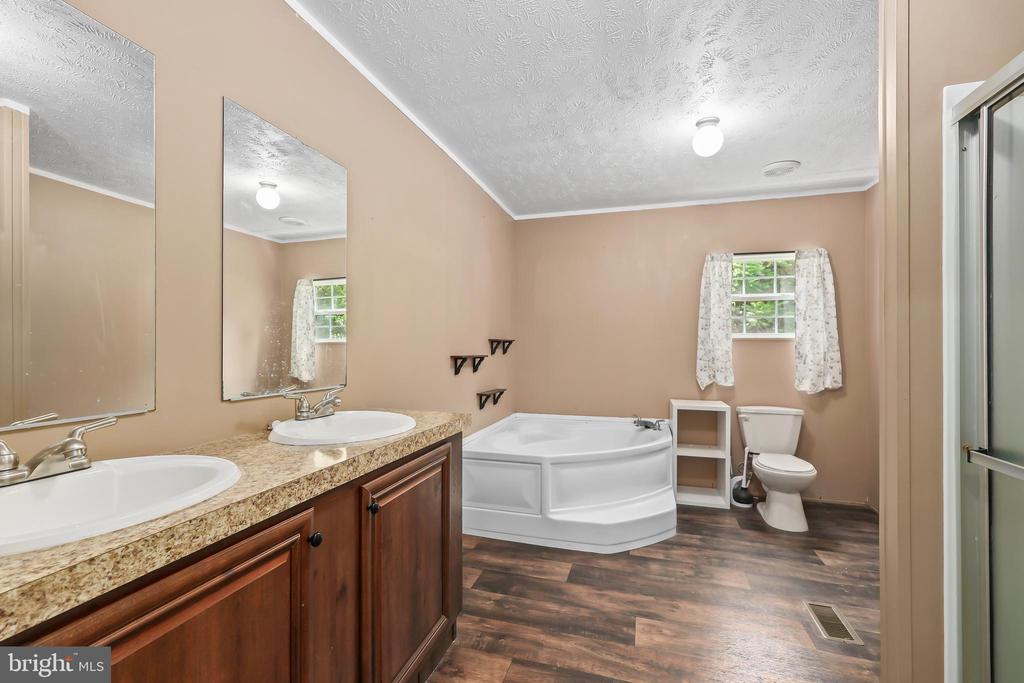 8275 GRANITE SPRINGS RD, SPOTSYLVANIA, Virginia 22551, 3 Bedrooms Bedrooms, ,2 BathroomsBathrooms,Residential,8275 GRANITE SPRINGS RD,VASP2043818 MLS # VASP2043818 8275 GRANITE SPRINGS RD, SPOTSYLVANIA, Virginia 22551, 3 Bedrooms Bedrooms, ,2 BathroomsBathrooms,Residential,8275 GRANITE SPRINGS RD,VASP2043818 MLS # VASP2043818