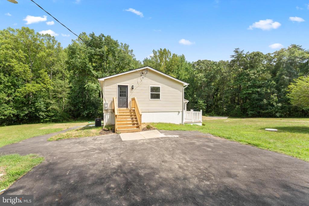 4257 HADAMAR RD, SPOTSYLVANIA, Virginia 22551, 4 Bedrooms Bedrooms, ,2 BathroomsBathrooms,Residential,4257 HADAMAR RD,VASP2043776 MLS # VASP2043776 4257 HADAMAR RD, SPOTSYLVANIA, Virginia 22551, 4 Bedrooms Bedrooms, ,2 BathroomsBathrooms,Residential,4257 HADAMAR RD,VASP2043776 MLS # VASP2043776