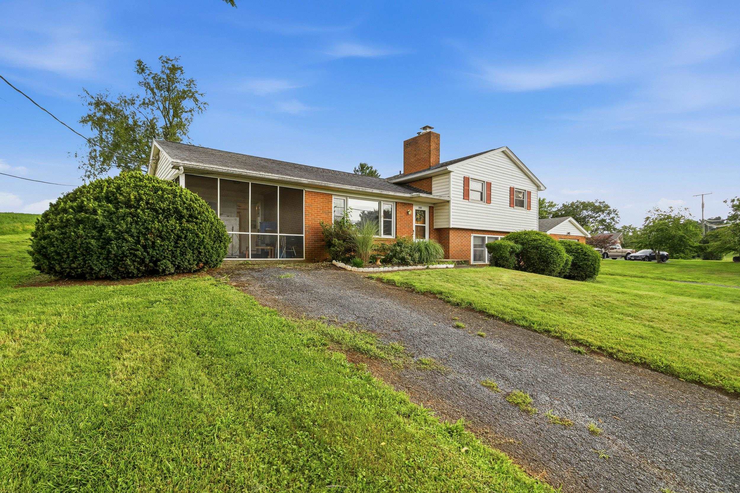 2457 EVERSOLE RD, ROCKINGHAM, Virginia 22802, 3 Bedrooms Bedrooms, ,2 BathroomsBathrooms,Residential,2457 EVERSOLE RD,679451 MLS # 679451