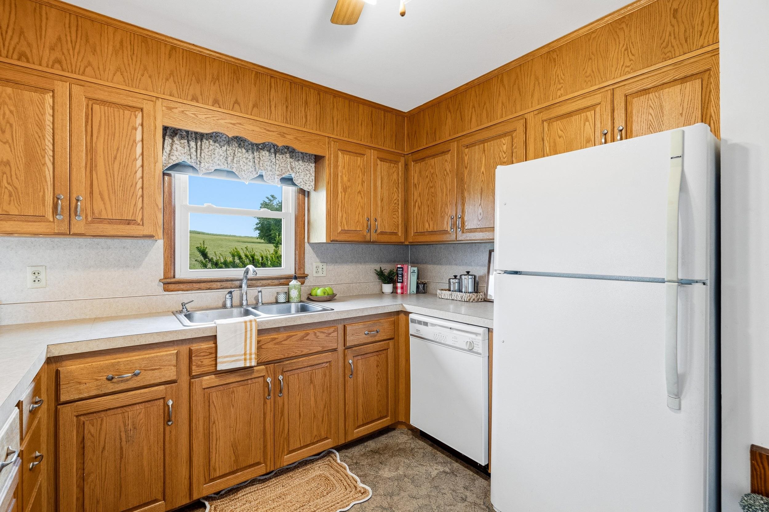 2457 EVERSOLE RD, ROCKINGHAM, Virginia 22802, 3 Bedrooms Bedrooms, ,2 BathroomsBathrooms,Residential,2457 EVERSOLE RD,679451 MLS # 679451