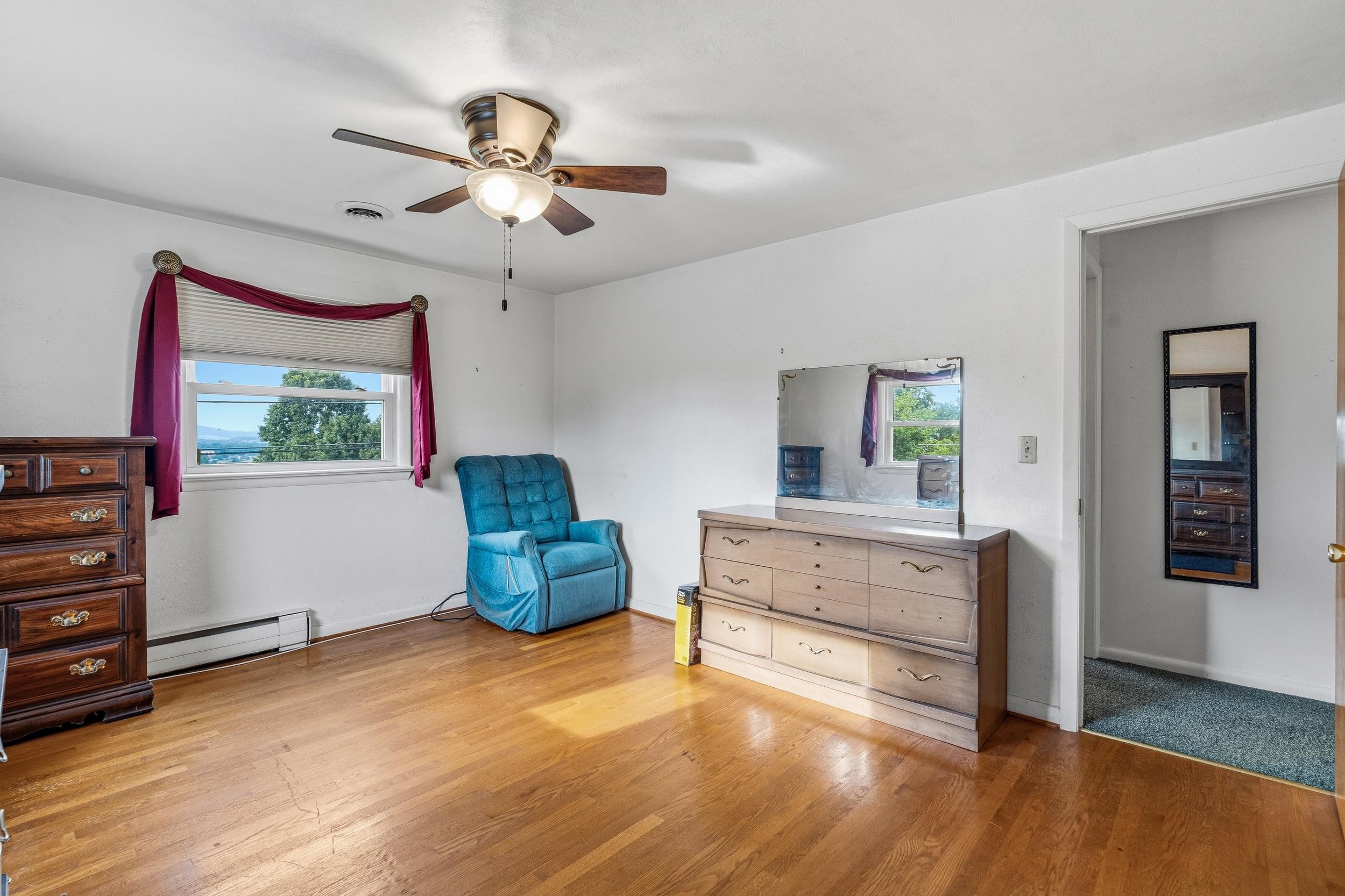 2457 EVERSOLE RD, ROCKINGHAM, Virginia 22802, 3 Bedrooms Bedrooms, ,2 BathroomsBathrooms,Residential,2457 EVERSOLE RD,679451 MLS # 679451