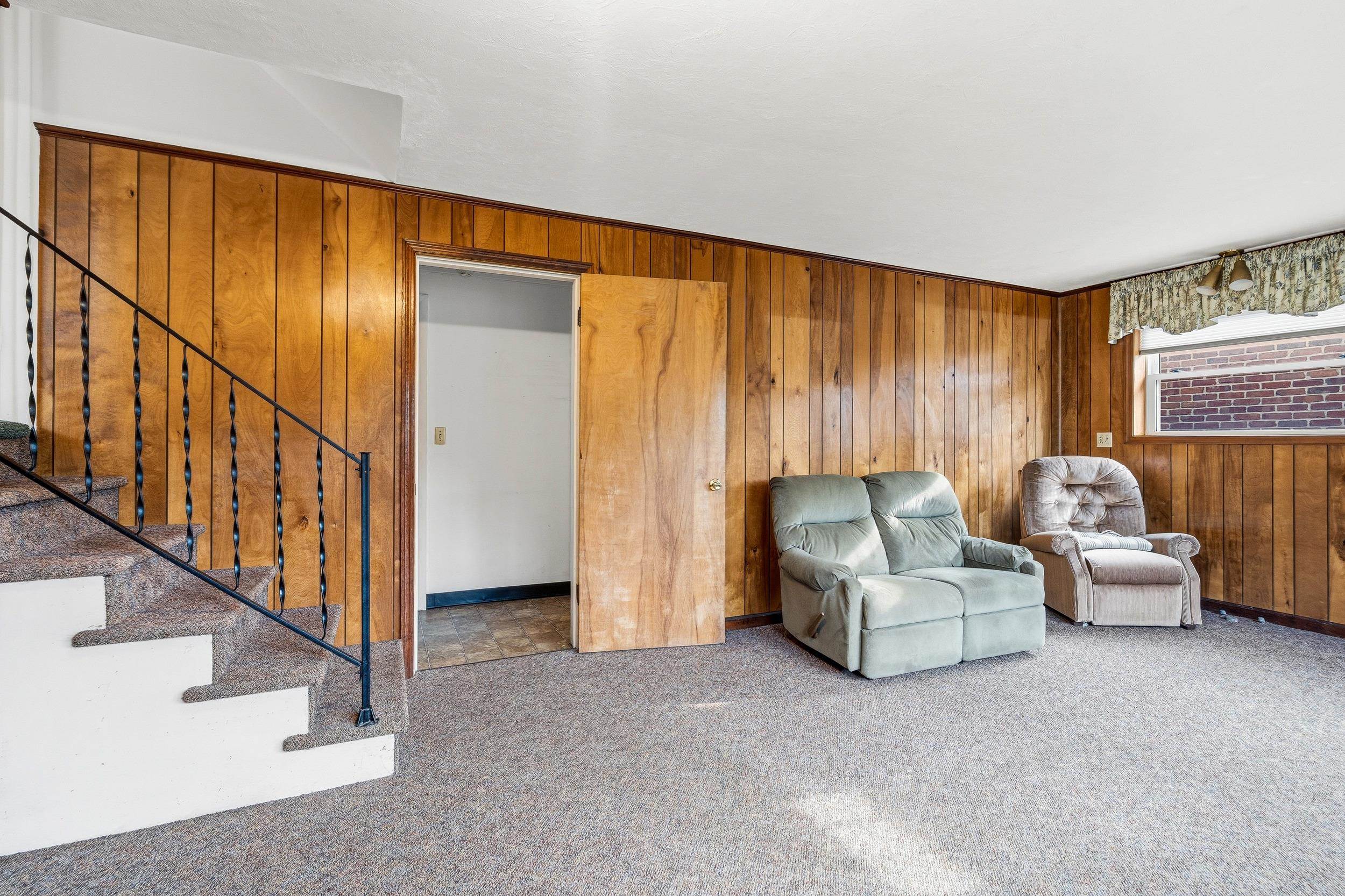 2457 EVERSOLE RD, ROCKINGHAM, Virginia 22802, 3 Bedrooms Bedrooms, ,2 BathroomsBathrooms,Residential,2457 EVERSOLE RD,679451 MLS # 679451