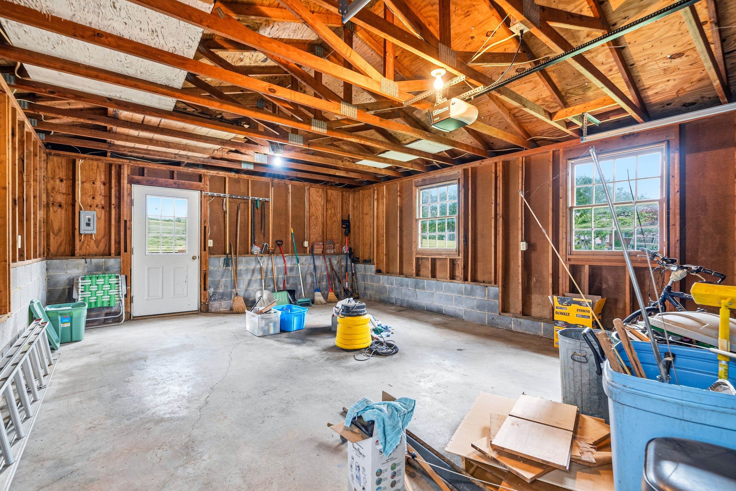 2457 EVERSOLE RD, ROCKINGHAM, Virginia 22802, 3 Bedrooms Bedrooms, ,2 BathroomsBathrooms,Residential,2457 EVERSOLE RD,679451 MLS # 679451