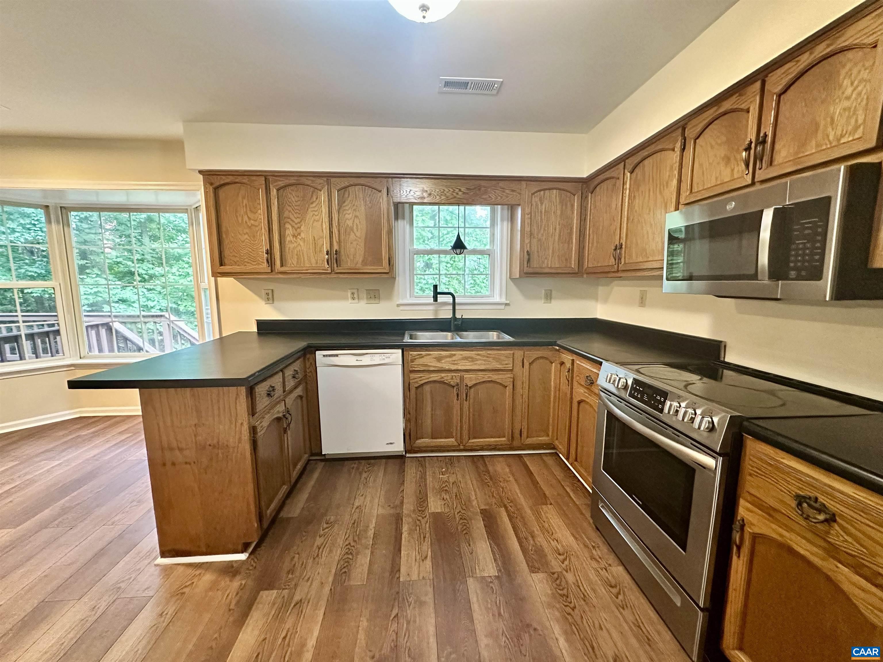 3005 COPPER KNOLL RD, CHARLOTTESVILLE, Virginia 22911, 4 Bedrooms Bedrooms, ,2 BathroomsBathrooms,Residential,3005 COPPER KNOLL RD,679458 MLS # 679458