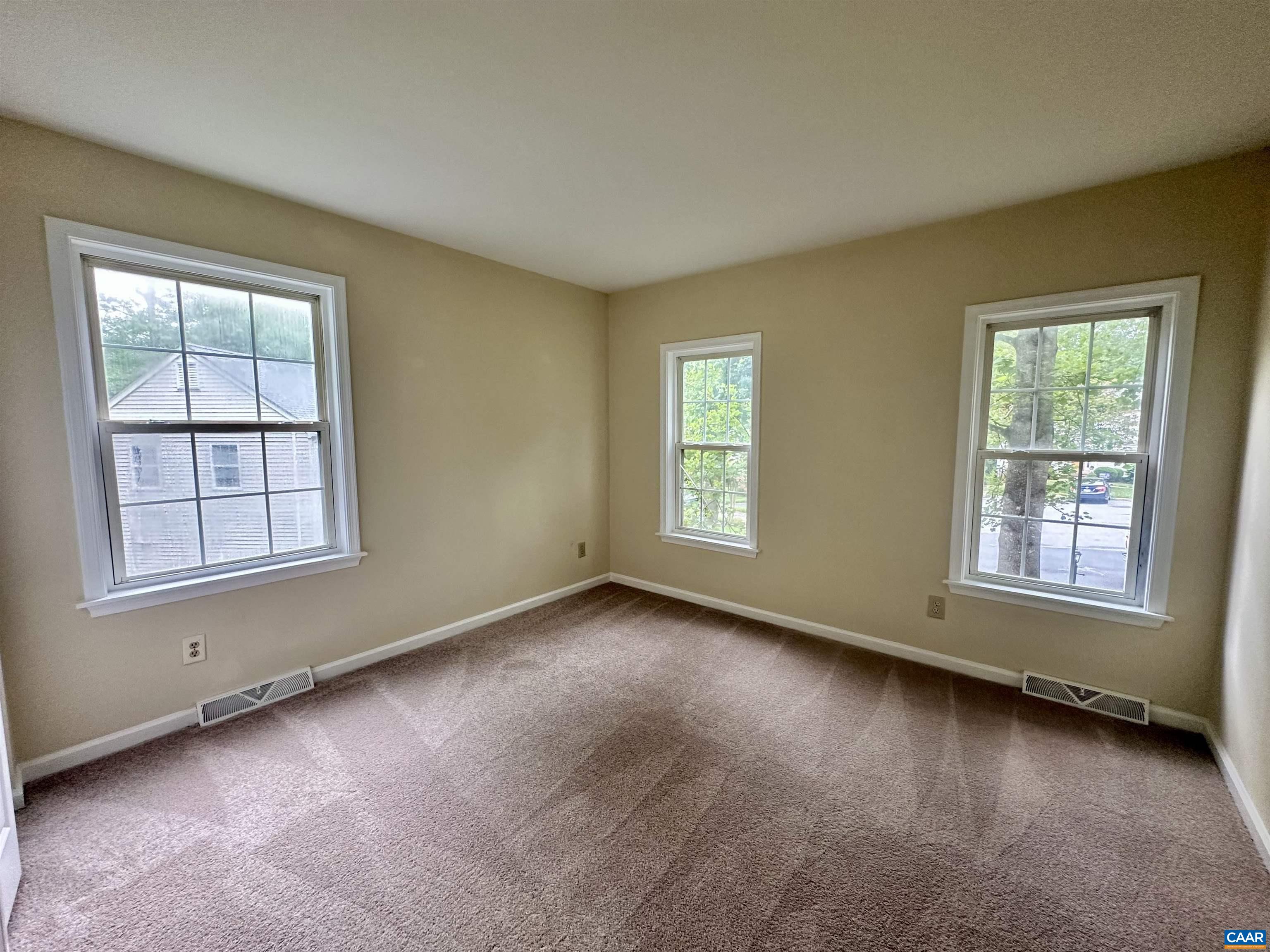 3005 COPPER KNOLL RD, CHARLOTTESVILLE, Virginia 22911, 4 Bedrooms Bedrooms, ,2 BathroomsBathrooms,Residential,3005 COPPER KNOLL RD,679458 MLS # 679458
