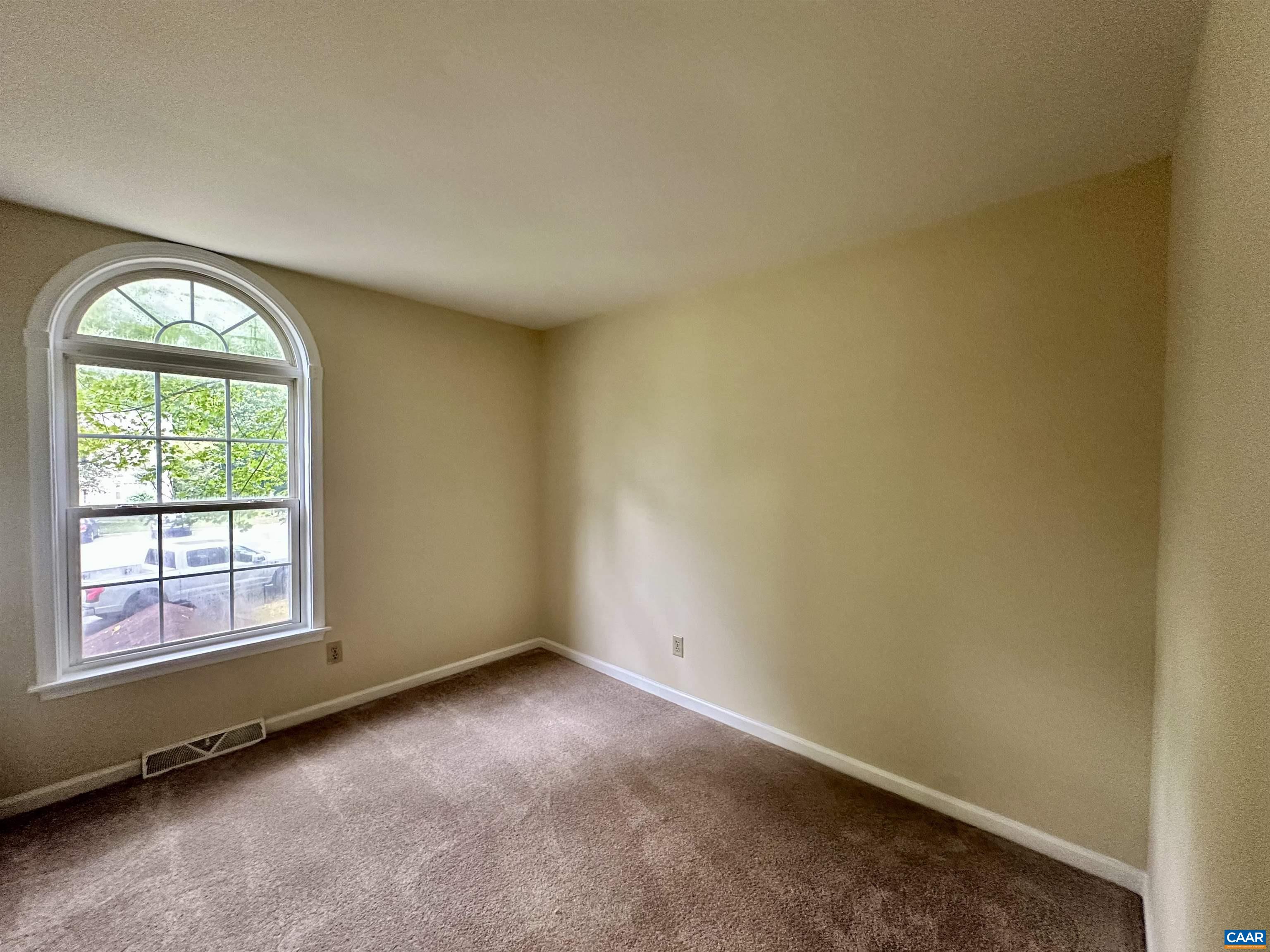 3005 COPPER KNOLL RD, CHARLOTTESVILLE, Virginia 22911, 4 Bedrooms Bedrooms, ,2 BathroomsBathrooms,Residential,3005 COPPER KNOLL RD,679458 MLS # 679458