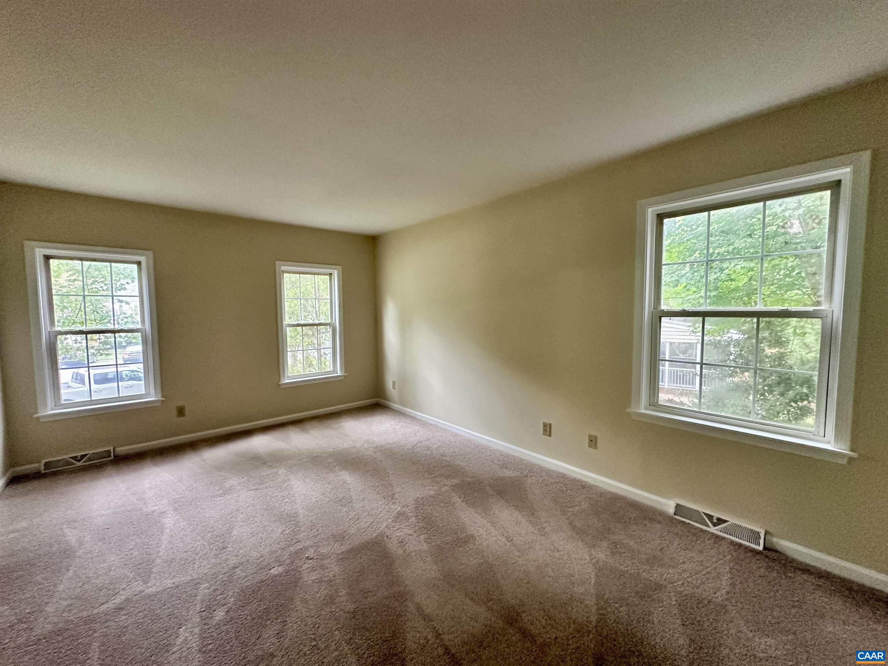 3005 COPPER KNOLL RD, CHARLOTTESVILLE, Virginia 22911, 4 Bedrooms Bedrooms, ,2 BathroomsBathrooms,Residential,3005 COPPER KNOLL RD,679458 MLS # 679458