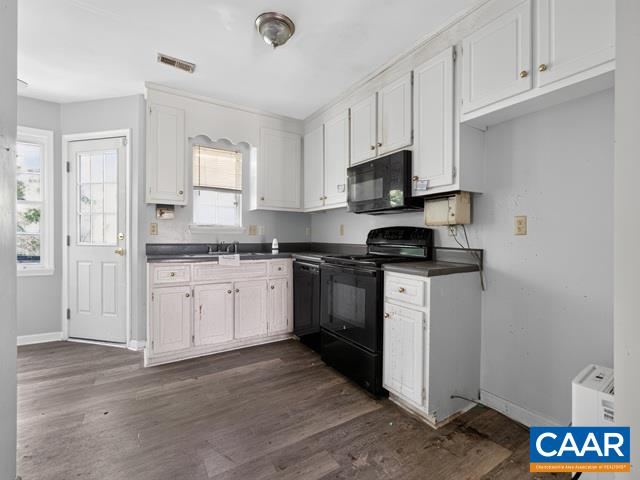 4747 WREN CT, CHARLOTTESVILLE, Virginia 22911, 3 Bedrooms Bedrooms, ,2 BathroomsBathrooms,Residential,4747 WREN CT,679463 MLS # 679463 4747 WREN CT, CHARLOTTESVILLE, Virginia 22911, 3 Bedrooms Bedrooms, ,2 BathroomsBathrooms,Residential,4747 WREN CT,679463 MLS # 679463