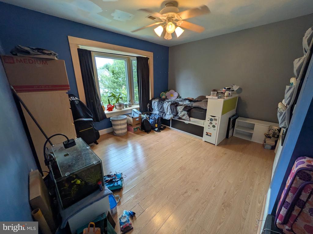 823 WOODCREST LOOP, CULPEPER, Virginia 22701, 5 Bedrooms Bedrooms, ,3 BathroomsBathrooms,Residential,823 WOODCREST LOOP,VACU2014120 MLS # VACU2014120