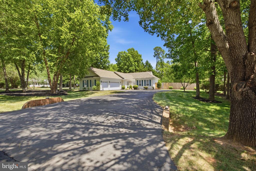 11709 CEDAR CREEK CT, SPOTSYLVANIA, Virginia 22551, 3 Bedrooms Bedrooms, ,3 BathroomsBathrooms,Residential,11709 CEDAR CREEK CT,VASP2043066 MLS # VASP2043066
