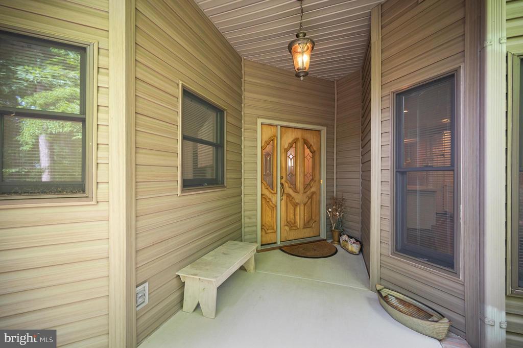 102 MARBLE CT, LOCUST GROVE, Virginia 22508, 3 Bedrooms Bedrooms, ,2 BathroomsBathrooms,Residential,102 MARBLE CT,VAOR2014474 MLS # VAOR2014474