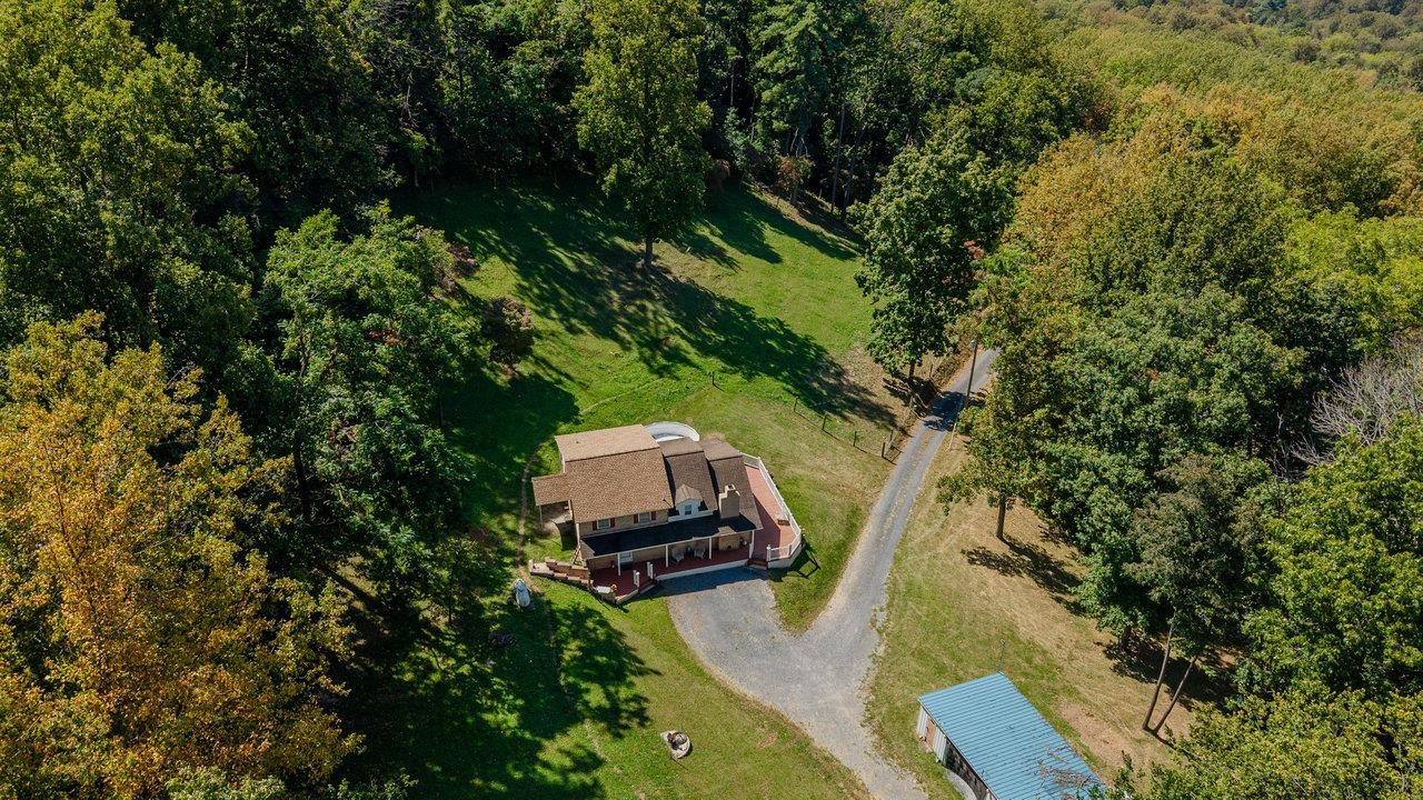 279 HELMS RD, STANLEY, Virginia 22851, 5 Bedrooms Bedrooms, ,2 BathroomsBathrooms,Residential,279 HELMS RD,674429 MLS # 674429 279 HELMS RD, STANLEY, Virginia 22851, 5 Bedrooms Bedrooms, ,2 BathroomsBathrooms,Residential,279 HELMS RD,674429 MLS # 674429