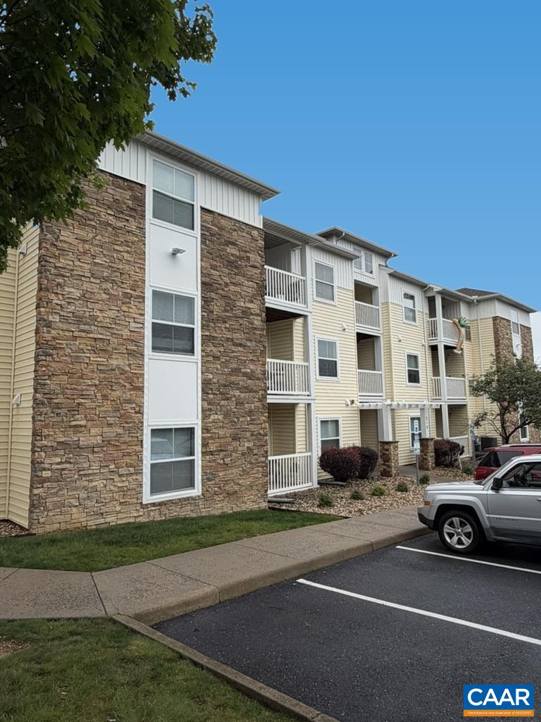 510 DAVIS MILL DR, HARRISONBURG, Virginia 22801, 4 Bedrooms Bedrooms, ,4 BathroomsBathrooms,Residential,510 DAVIS MILL DR,679314 MLS # 679314 510 DAVIS MILL DR, HARRISONBURG, Virginia 22801, 4 Bedrooms Bedrooms, ,4 BathroomsBathrooms,Residential,510 DAVIS MILL DR,679314 MLS # 679314
