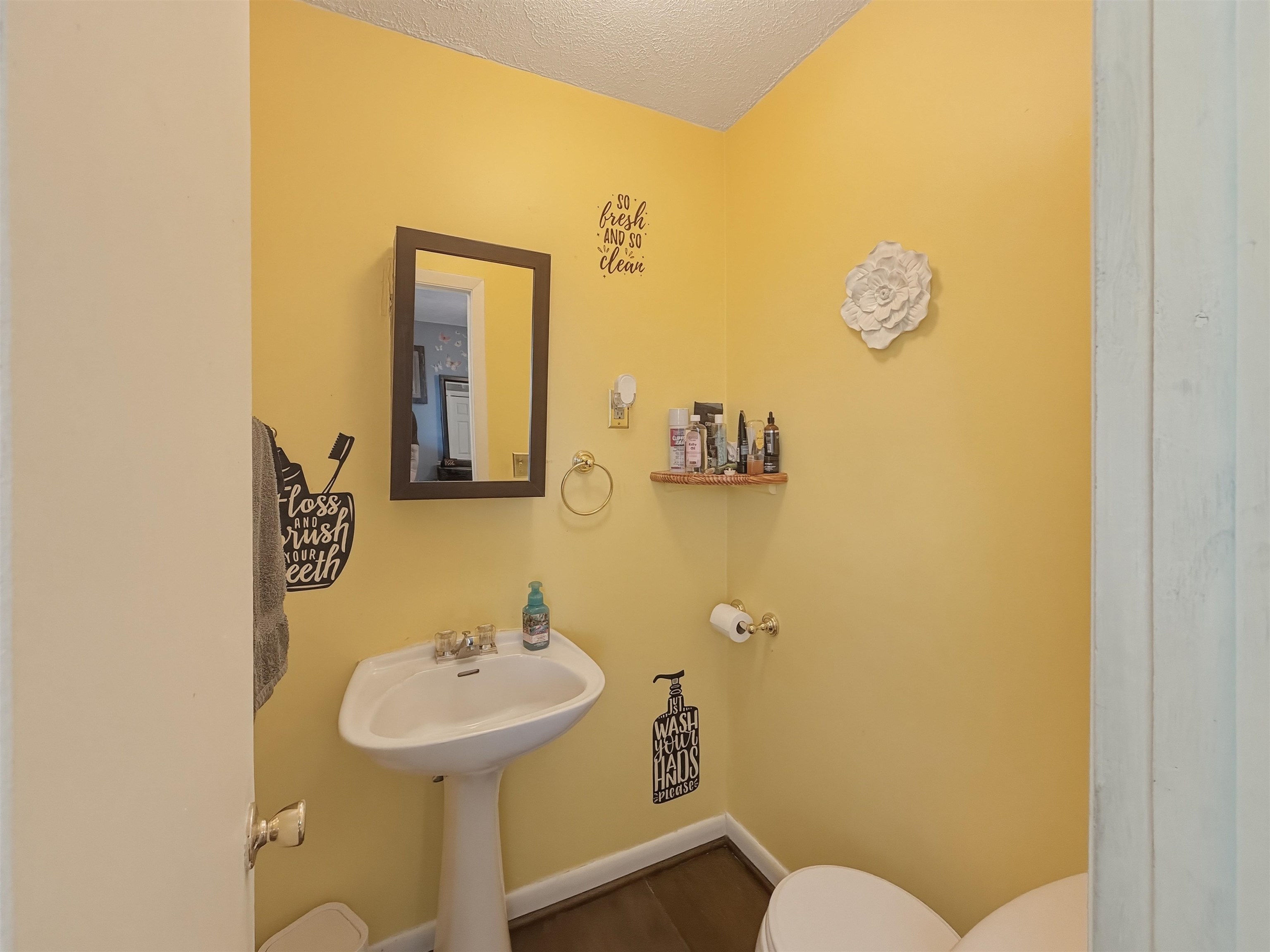 25 HAYRICK RD, WAYNESBORO, Virginia 22980, 3 Bedrooms Bedrooms, ,2 BathroomsBathrooms,Residential,25 HAYRICK RD,679473 MLS # 679473 25 HAYRICK RD, WAYNESBORO, Virginia 22980, 3 Bedrooms Bedrooms, ,2 BathroomsBathrooms,Residential,25 HAYRICK RD,679473 MLS # 679473