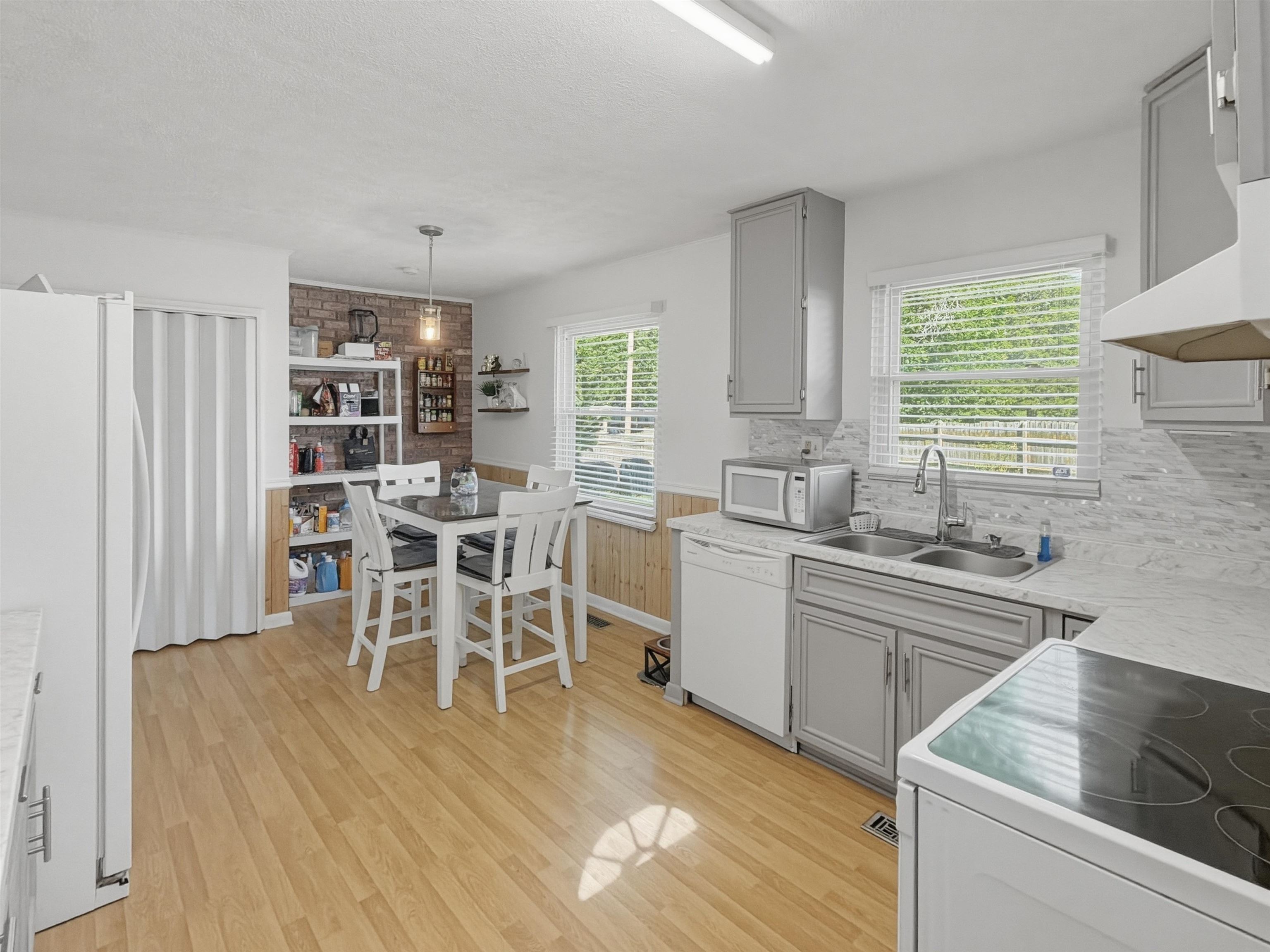 25 HAYRICK RD, WAYNESBORO, Virginia 22980, 3 Bedrooms Bedrooms, ,2 BathroomsBathrooms,Residential,25 HAYRICK RD,679473 MLS # 679473 25 HAYRICK RD, WAYNESBORO, Virginia 22980, 3 Bedrooms Bedrooms, ,2 BathroomsBathrooms,Residential,25 HAYRICK RD,679473 MLS # 679473