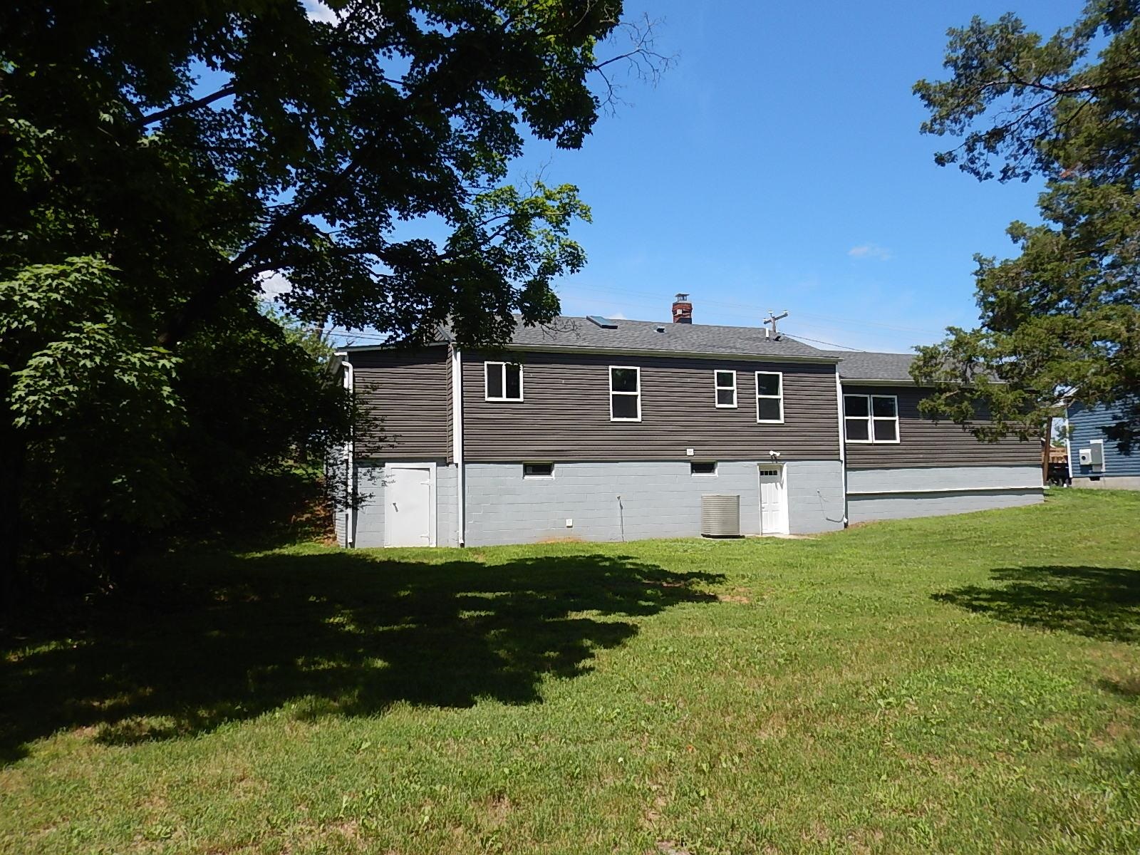70 MAURY MILL RD, VERONA, Virginia 24482, 3 Bedrooms Bedrooms, ,2 BathroomsBathrooms,Residential,70 MAURY MILL RD,679474 MLS # 679474 70 MAURY MILL RD, VERONA, Virginia 24482, 3 Bedrooms Bedrooms, ,2 BathroomsBathrooms,Residential,70 MAURY MILL RD,679474 MLS # 679474