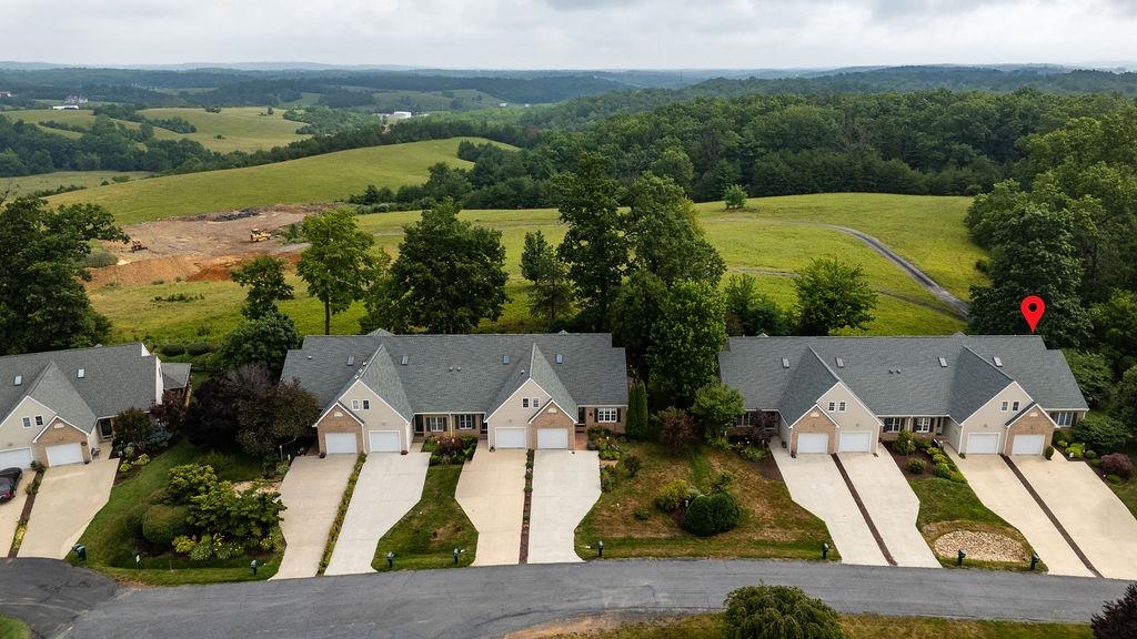21 HICKORY NUT LN, STAUNTON, Virginia 24401, 3 Bedrooms Bedrooms, ,2 BathroomsBathrooms,Residential,21 HICKORY NUT LN,679485 MLS # 679485 21 HICKORY NUT LN, STAUNTON, Virginia 24401, 3 Bedrooms Bedrooms, ,2 BathroomsBathrooms,Residential,21 HICKORY NUT LN,679485 MLS # 679485