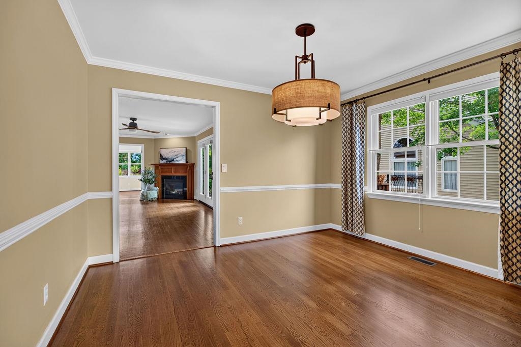 21 HICKORY NUT LN, STAUNTON, Virginia 24401, 3 Bedrooms Bedrooms, ,2 BathroomsBathrooms,Residential,21 HICKORY NUT LN,679485 MLS # 679485 21 HICKORY NUT LN, STAUNTON, Virginia 24401, 3 Bedrooms Bedrooms, ,2 BathroomsBathrooms,Residential,21 HICKORY NUT LN,679485 MLS # 679485