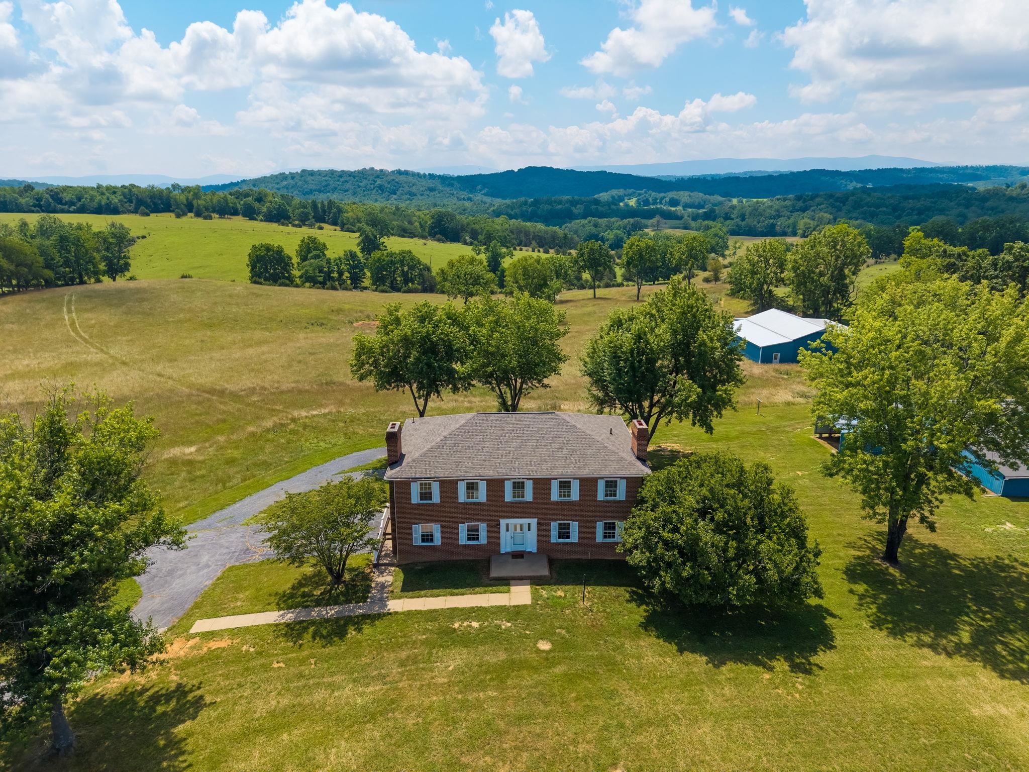 1370 MIDDLEBROOK RD, STAUNTON, Virginia 24401, 5 Bedrooms Bedrooms, ,4 BathroomsBathrooms,Residential,1370 MIDDLEBROOK RD,679487 MLS # 679487 1370 MIDDLEBROOK RD, STAUNTON, Virginia 24401, 5 Bedrooms Bedrooms, ,4 BathroomsBathrooms,Residential,1370 MIDDLEBROOK RD,679487 MLS # 679487