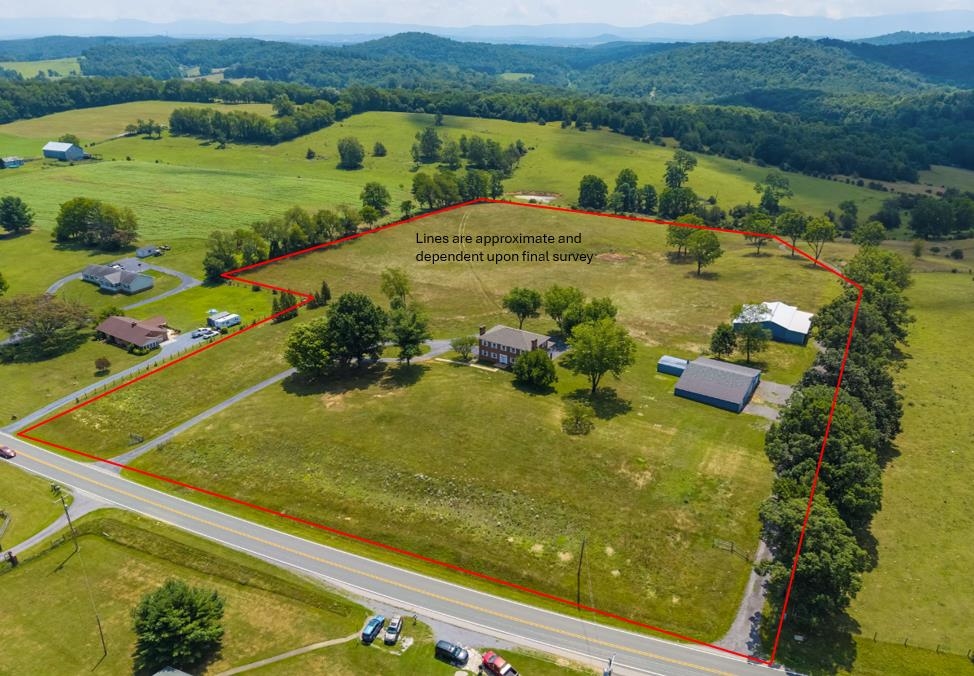 1370 MIDDLEBROOK RD, STAUNTON, Virginia 24401, 5 Bedrooms Bedrooms, ,4 BathroomsBathrooms,Residential,1370 MIDDLEBROOK RD,679487 MLS # 679487 1370 MIDDLEBROOK RD, STAUNTON, Virginia 24401, 5 Bedrooms Bedrooms, ,4 BathroomsBathrooms,Residential,1370 MIDDLEBROOK RD,679487 MLS # 679487
