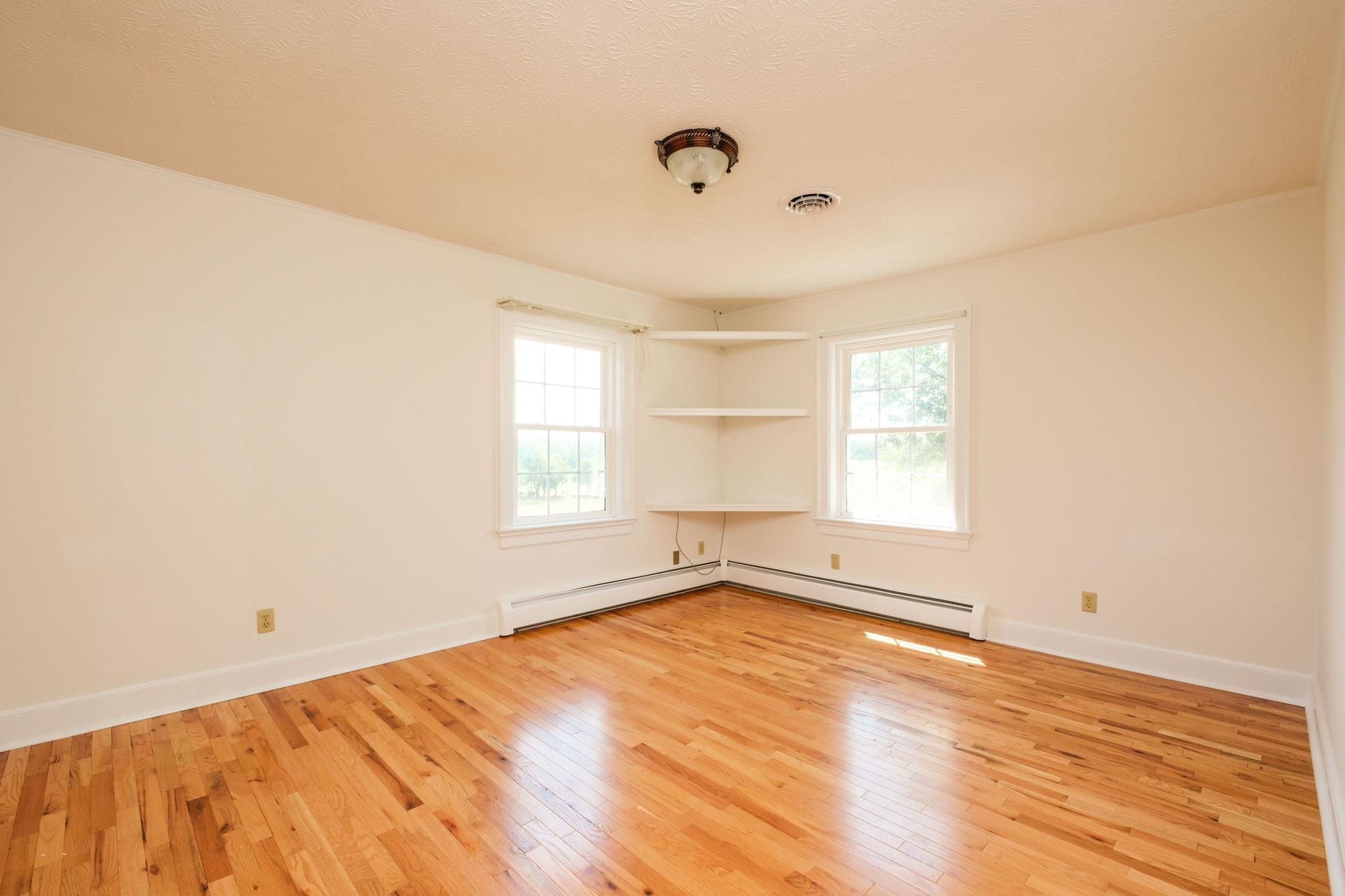 1370 MIDDLEBROOK RD, STAUNTON, Virginia 24401, 5 Bedrooms Bedrooms, ,4 BathroomsBathrooms,Residential,1370 MIDDLEBROOK RD,679487 MLS # 679487 1370 MIDDLEBROOK RD, STAUNTON, Virginia 24401, 5 Bedrooms Bedrooms, ,4 BathroomsBathrooms,Residential,1370 MIDDLEBROOK RD,679487 MLS # 679487