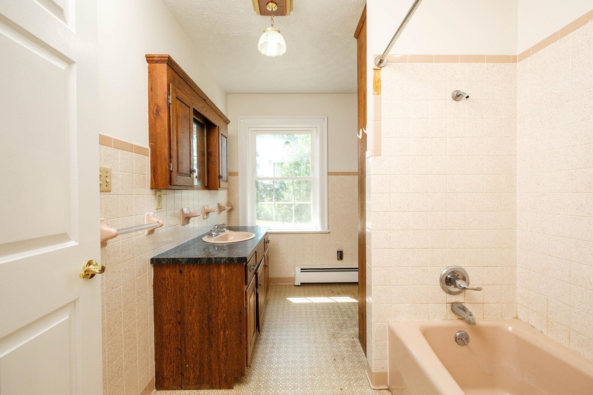 1370 MIDDLEBROOK RD, STAUNTON, Virginia 24401, 5 Bedrooms Bedrooms, ,4 BathroomsBathrooms,Residential,1370 MIDDLEBROOK RD,679487 MLS # 679487 1370 MIDDLEBROOK RD, STAUNTON, Virginia 24401, 5 Bedrooms Bedrooms, ,4 BathroomsBathrooms,Residential,1370 MIDDLEBROOK RD,679487 MLS # 679487