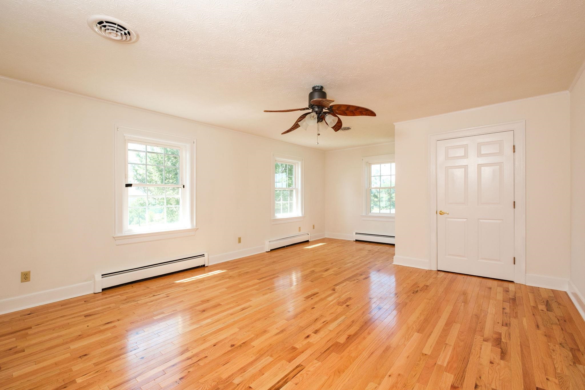 1370 MIDDLEBROOK RD, STAUNTON, Virginia 24401, 5 Bedrooms Bedrooms, ,4 BathroomsBathrooms,Residential,1370 MIDDLEBROOK RD,679487 MLS # 679487 1370 MIDDLEBROOK RD, STAUNTON, Virginia 24401, 5 Bedrooms Bedrooms, ,4 BathroomsBathrooms,Residential,1370 MIDDLEBROOK RD,679487 MLS # 679487